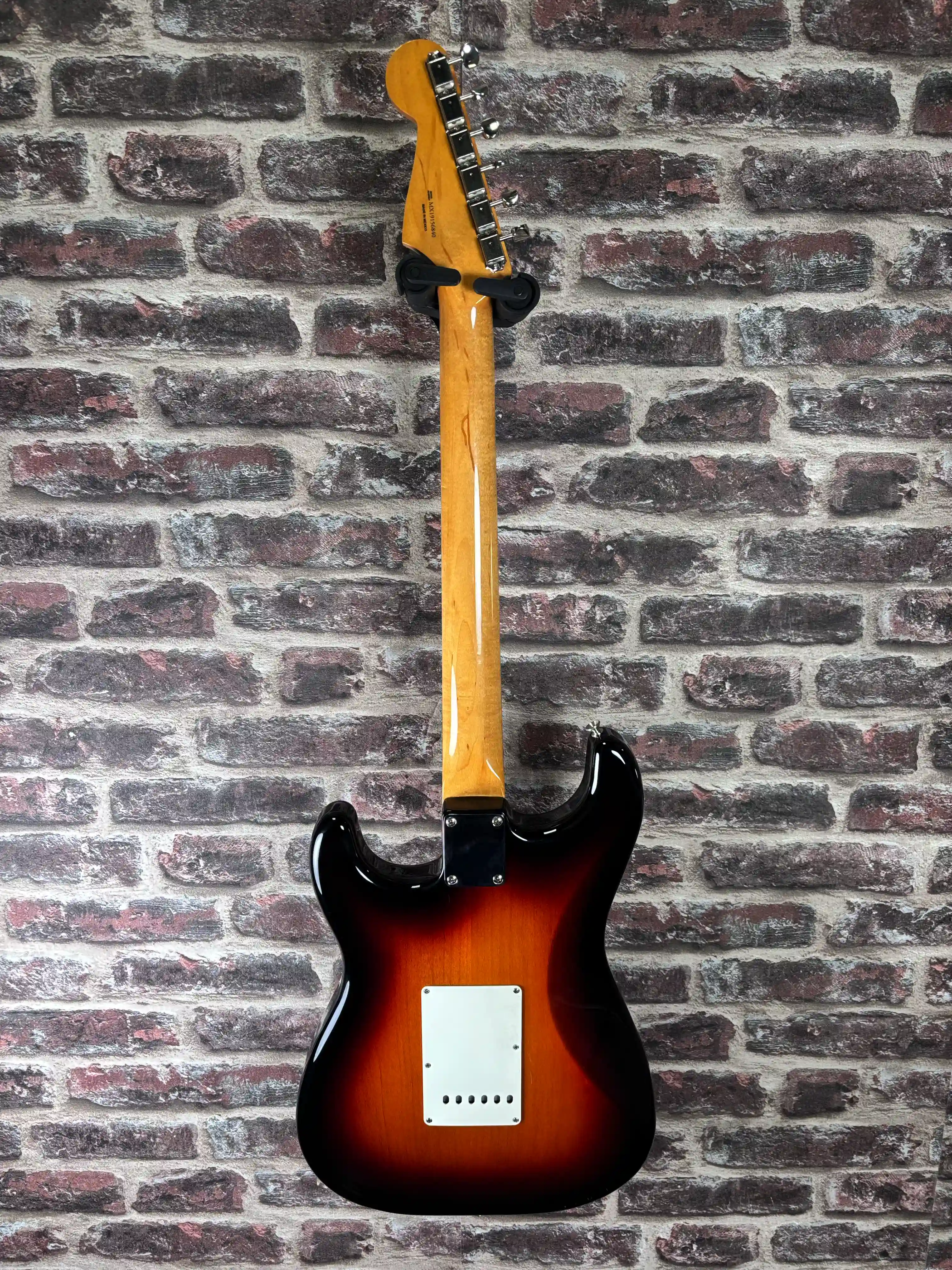 Fender Vintera 60's Stratocaster Tricolor Sunburst OCCASION Custom Shop Pickups