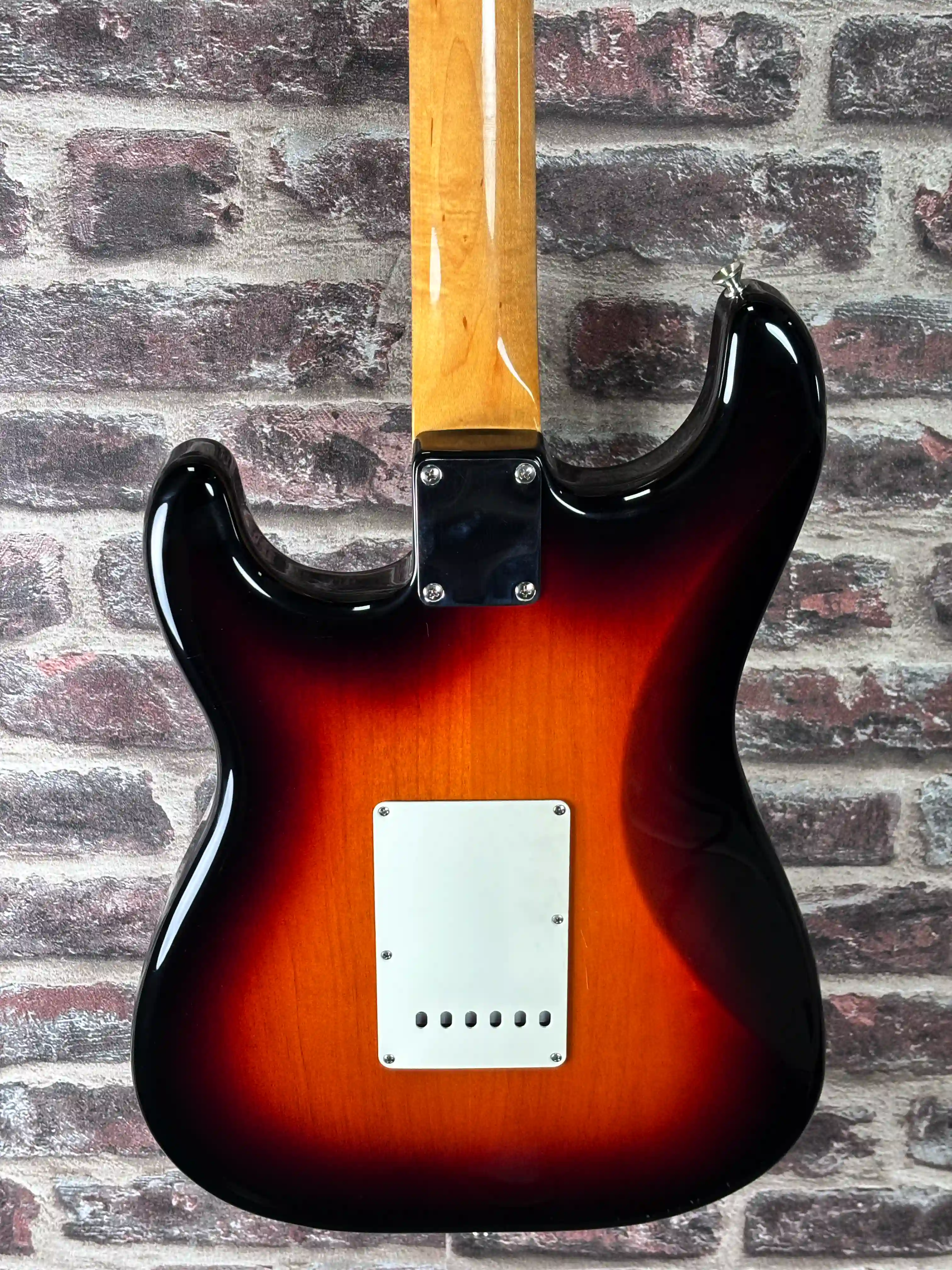 Fender Vintera 60's Stratocaster Tricolor Sunburst OCCASION Custom Shop Pickups