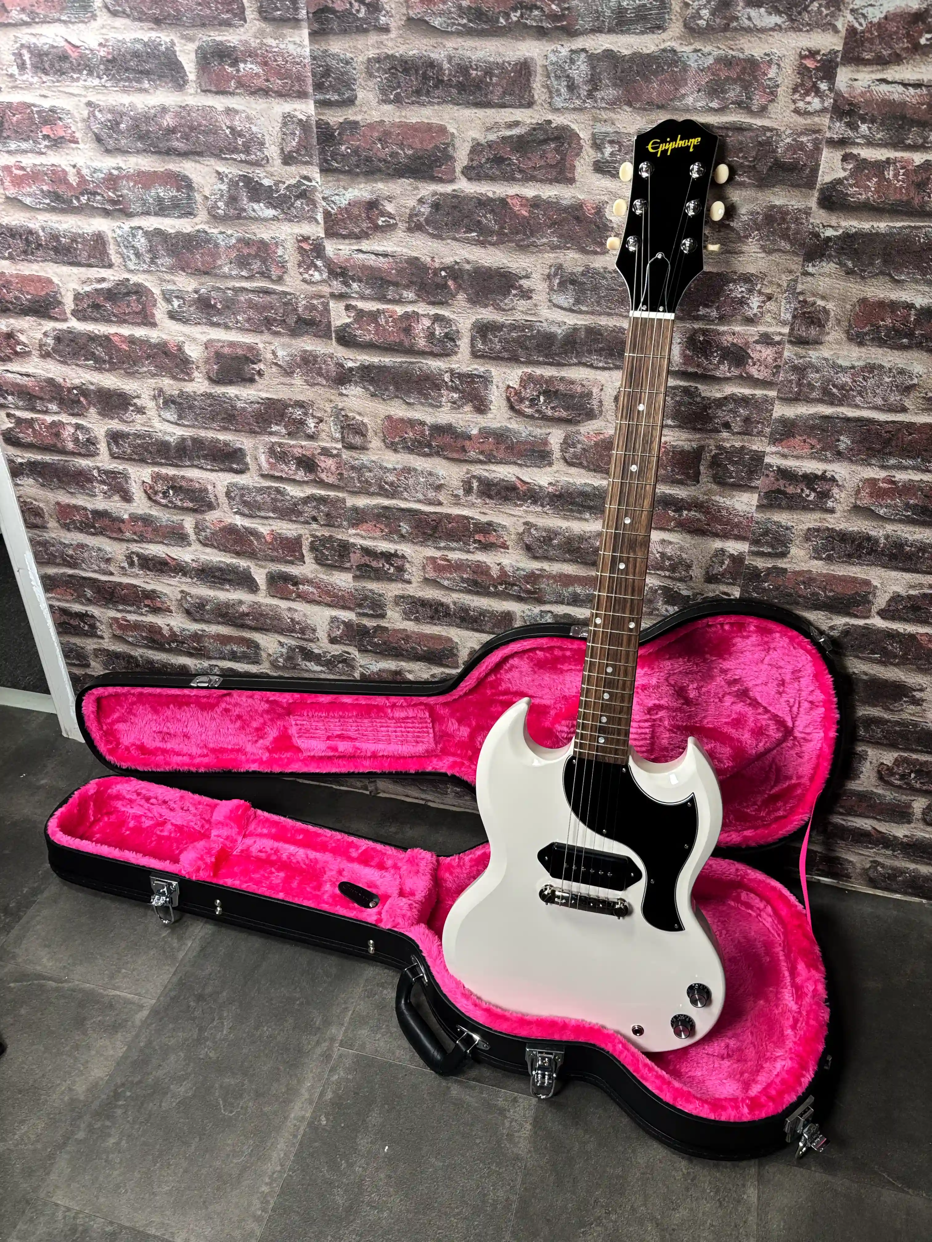 Epiphone SG Junior Signature YUNGBLUD OCCASION