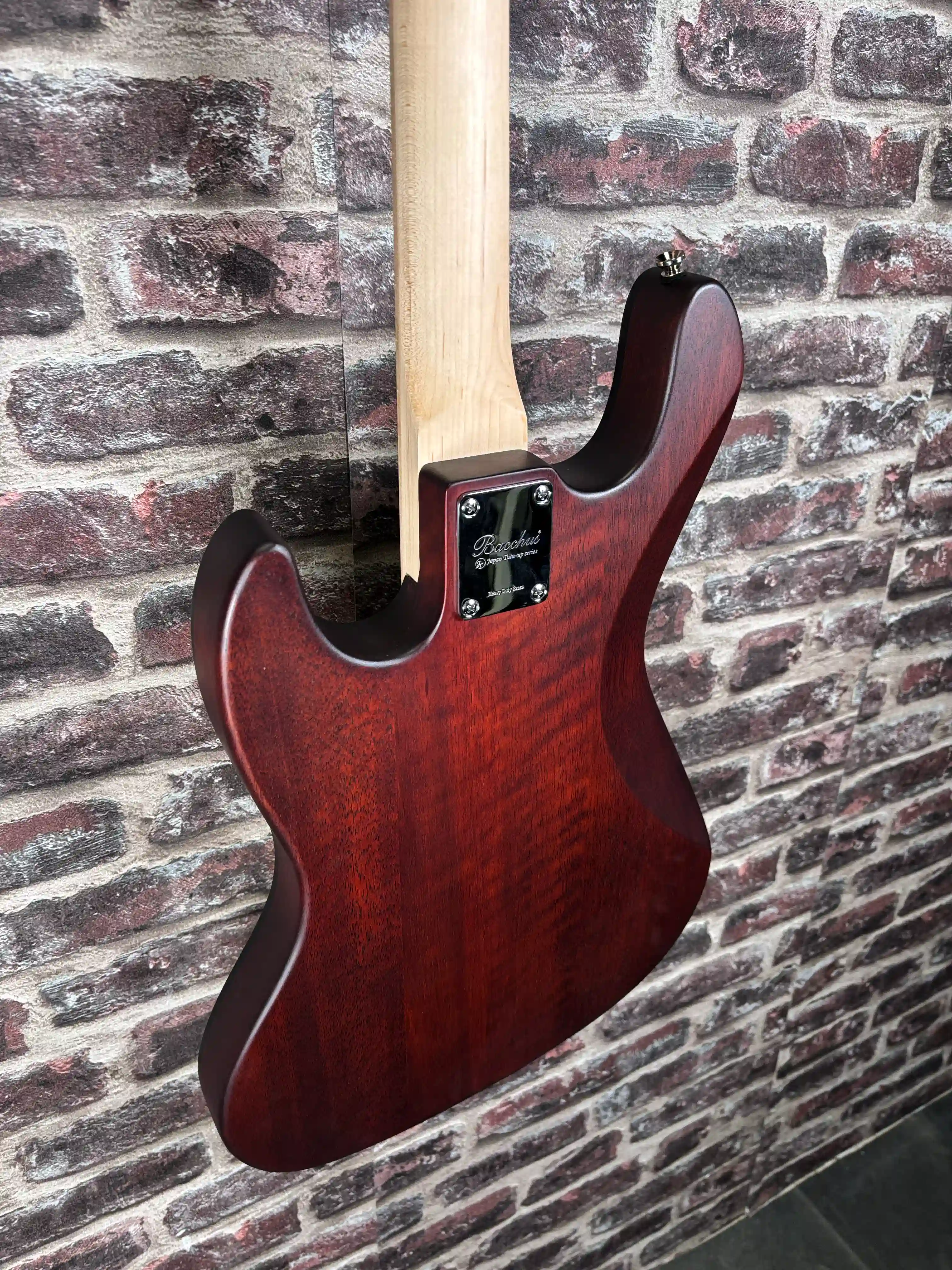 Bacchus WL4‑BP/M KRB‑BS‑MH