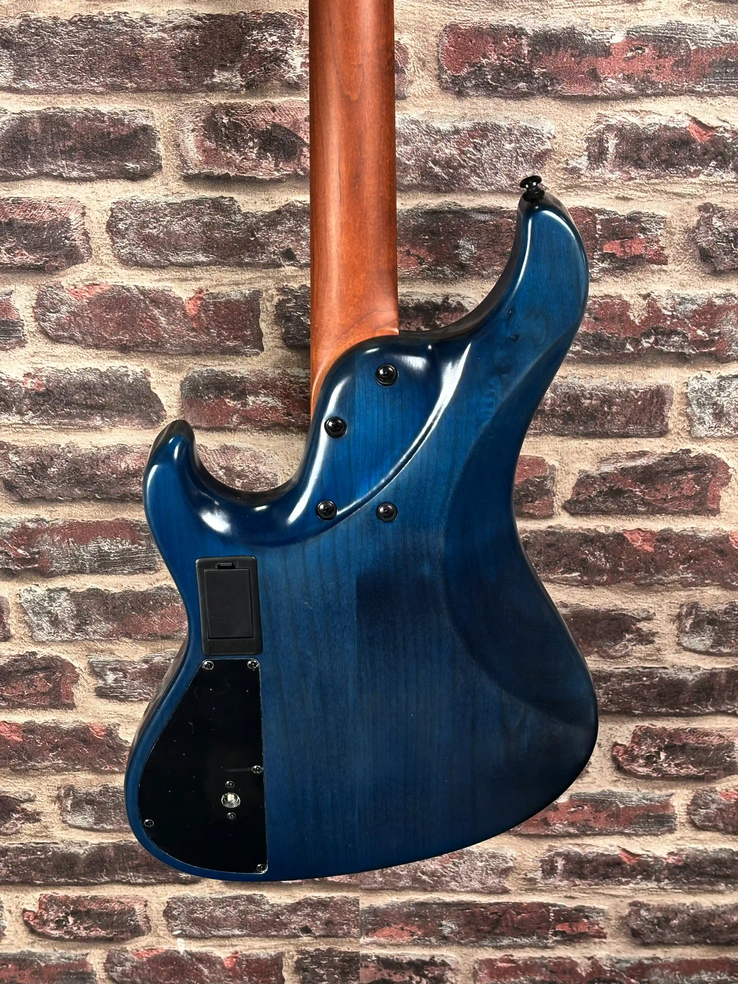 Ibanez Mode MDM1600‑CTL (Cosmic Blue Starburst)