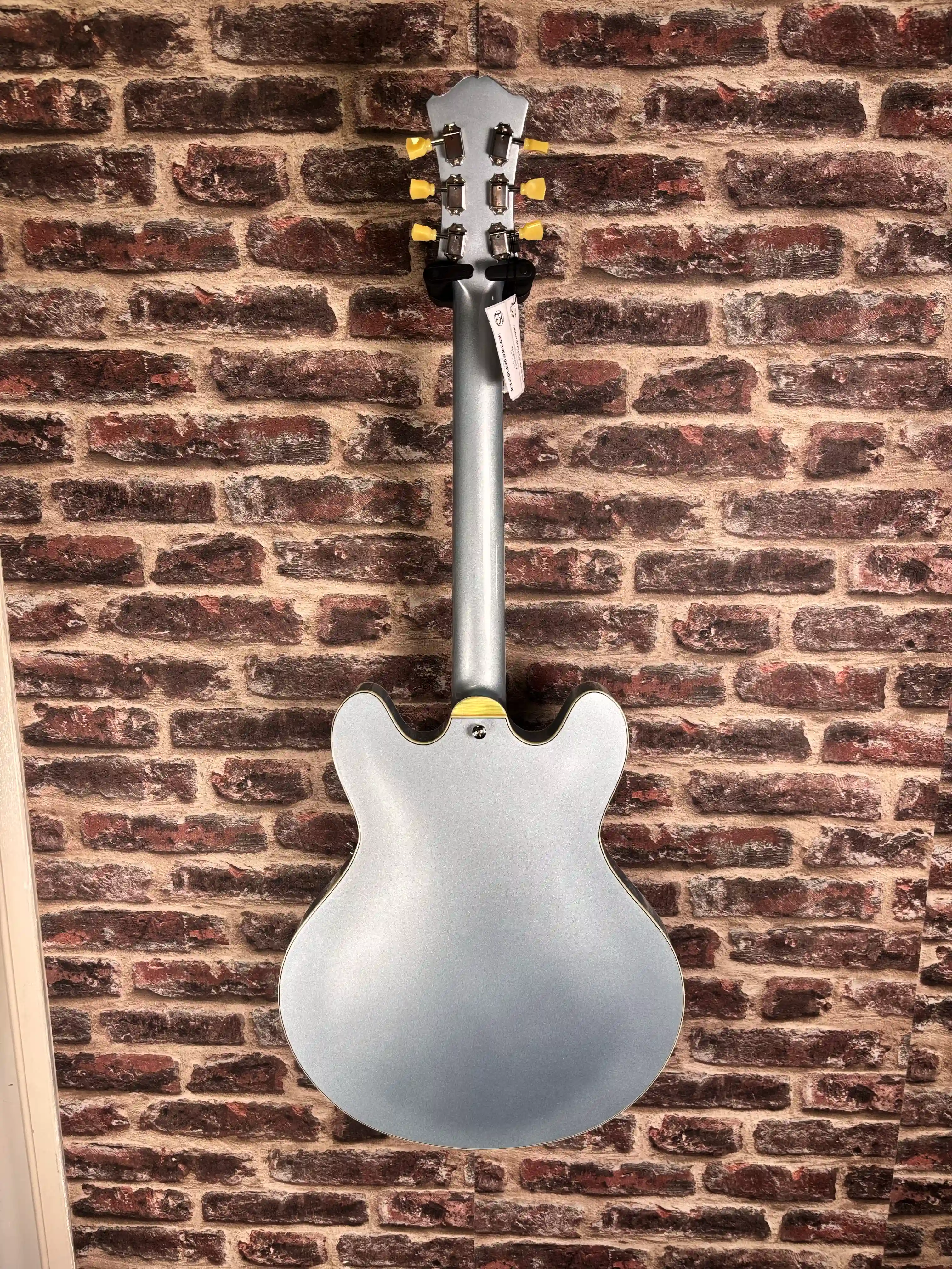 Eastman T64‑T Trapeze Iced Blue Metallic