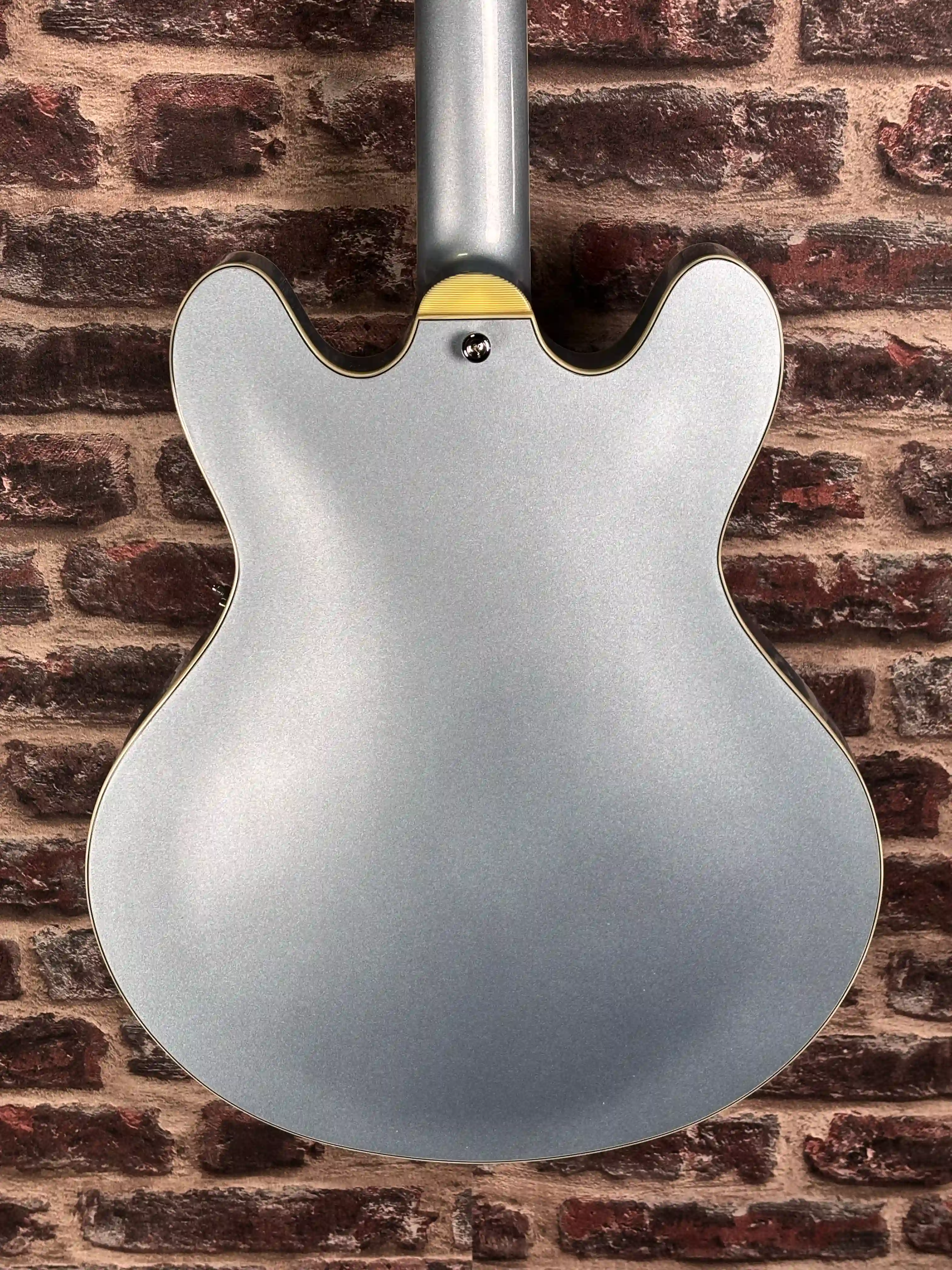 Eastman T64‑T Trapeze Iced Blue Metallic