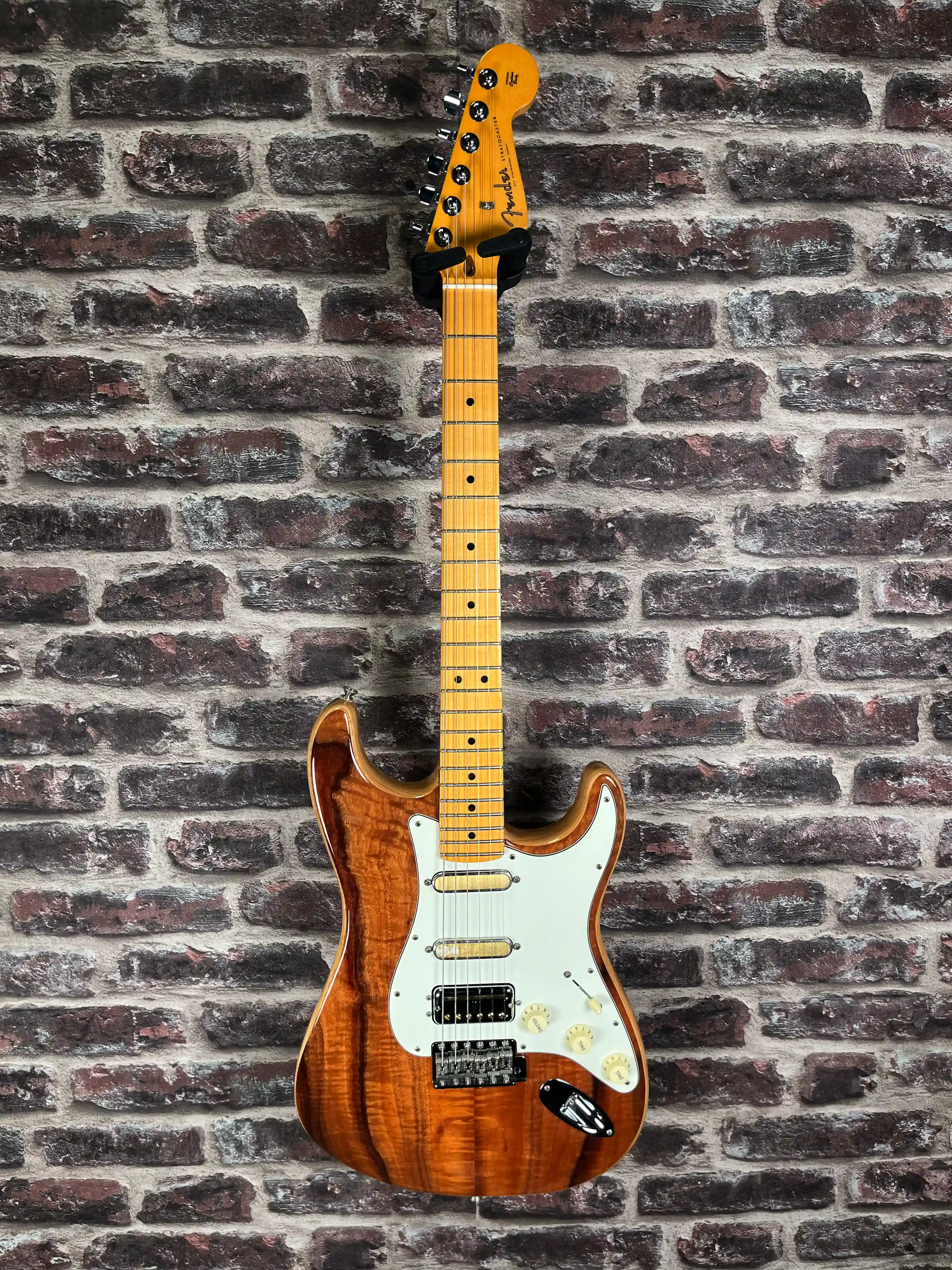 Fender Rarities Flame Koa Top Stratocaster OCCASION