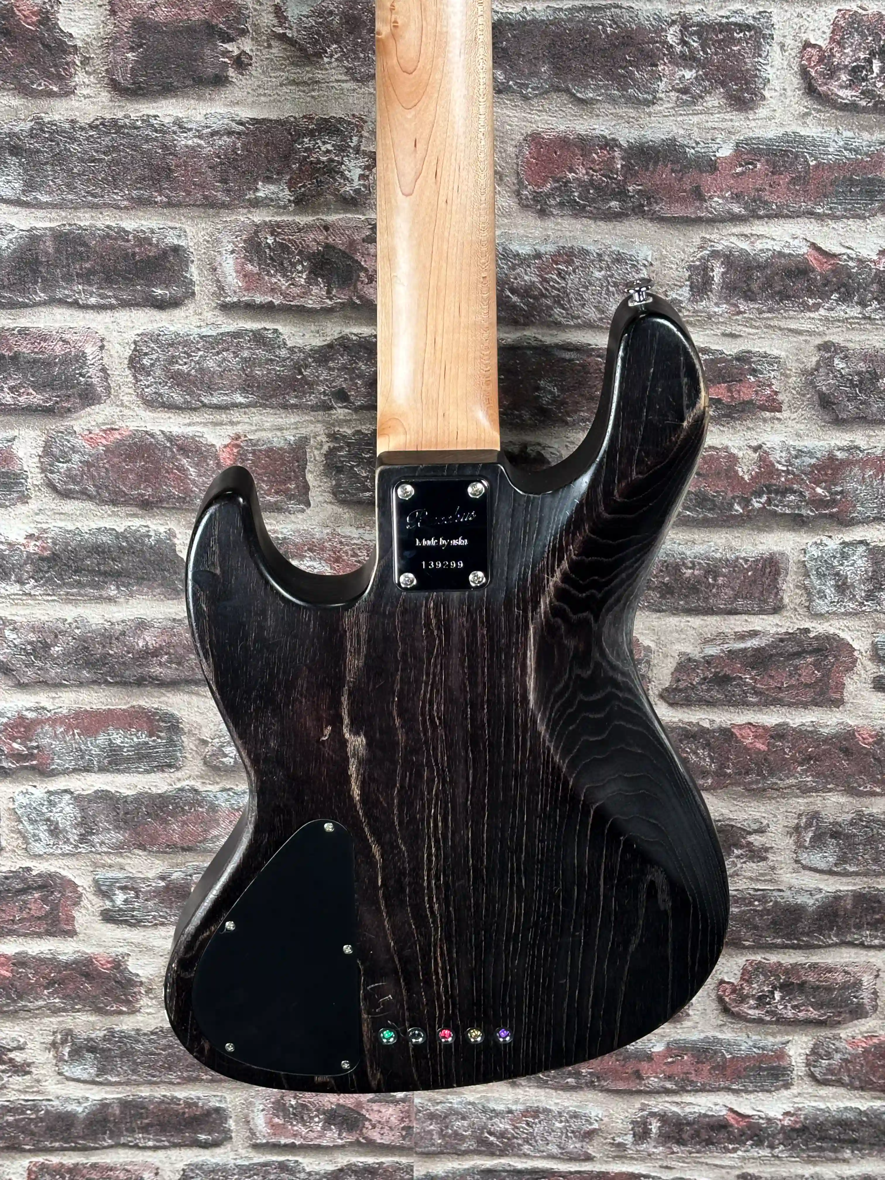 Bacchus Woodline 517 AC Black Oil Japan OCCASION