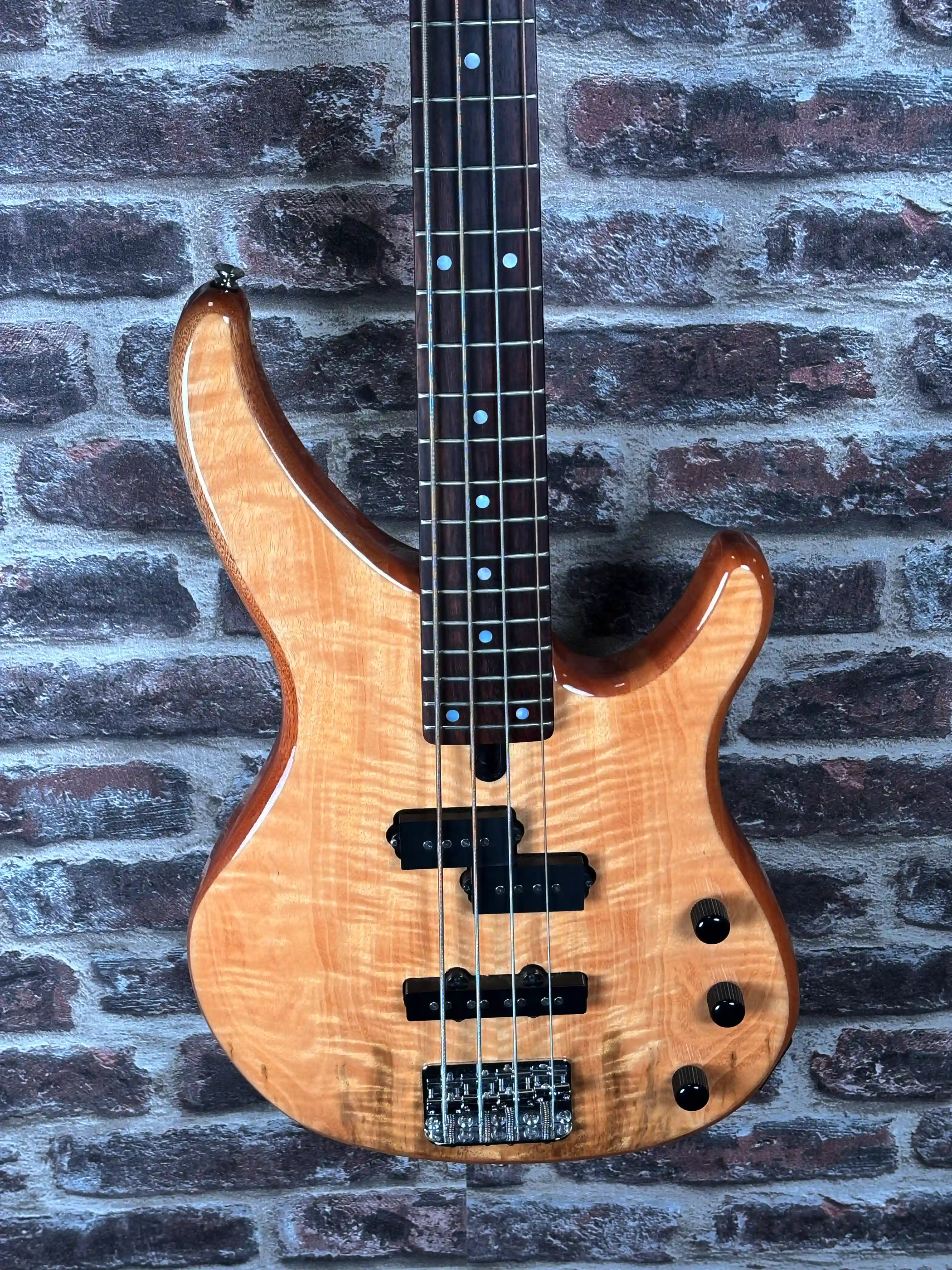 Yamaha TRBX 174EW NAT OCCASION