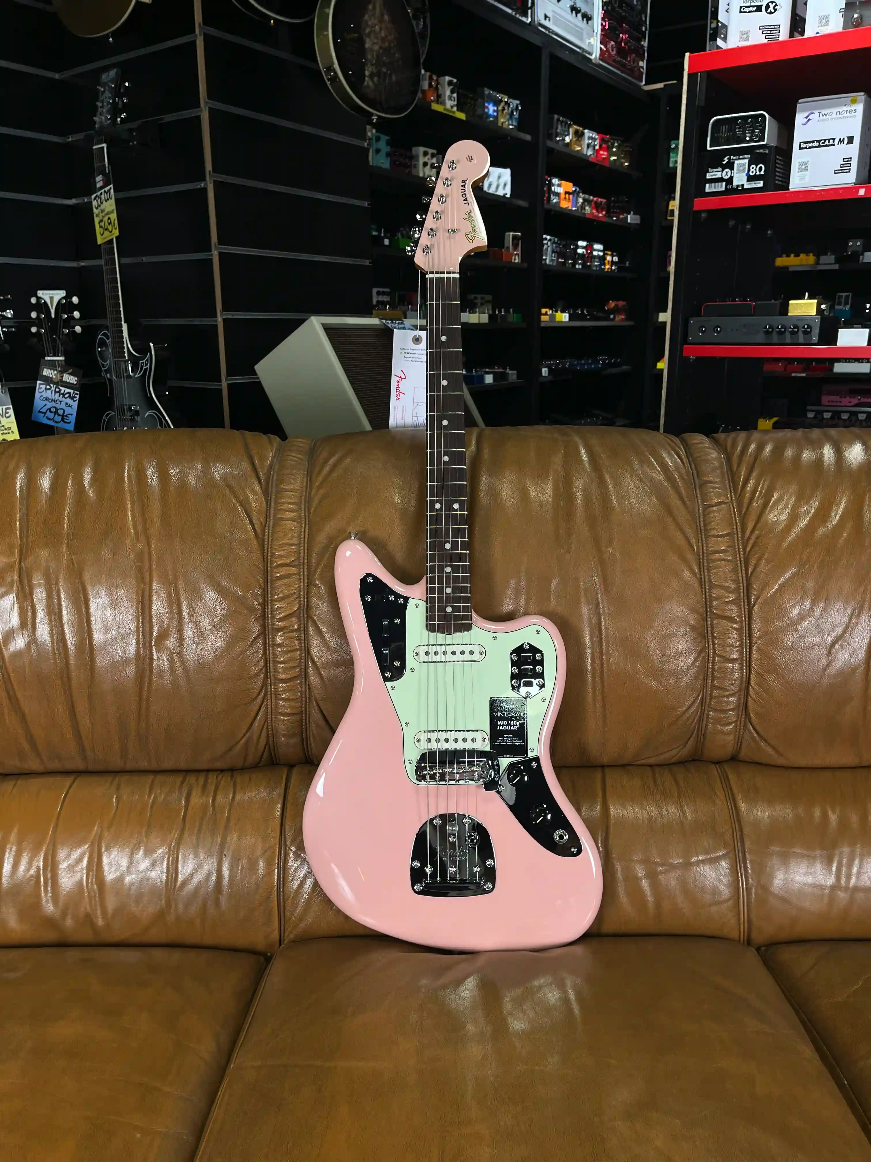Fender Vintera III Jaguar Mid 60's Rosewood Shell Pink