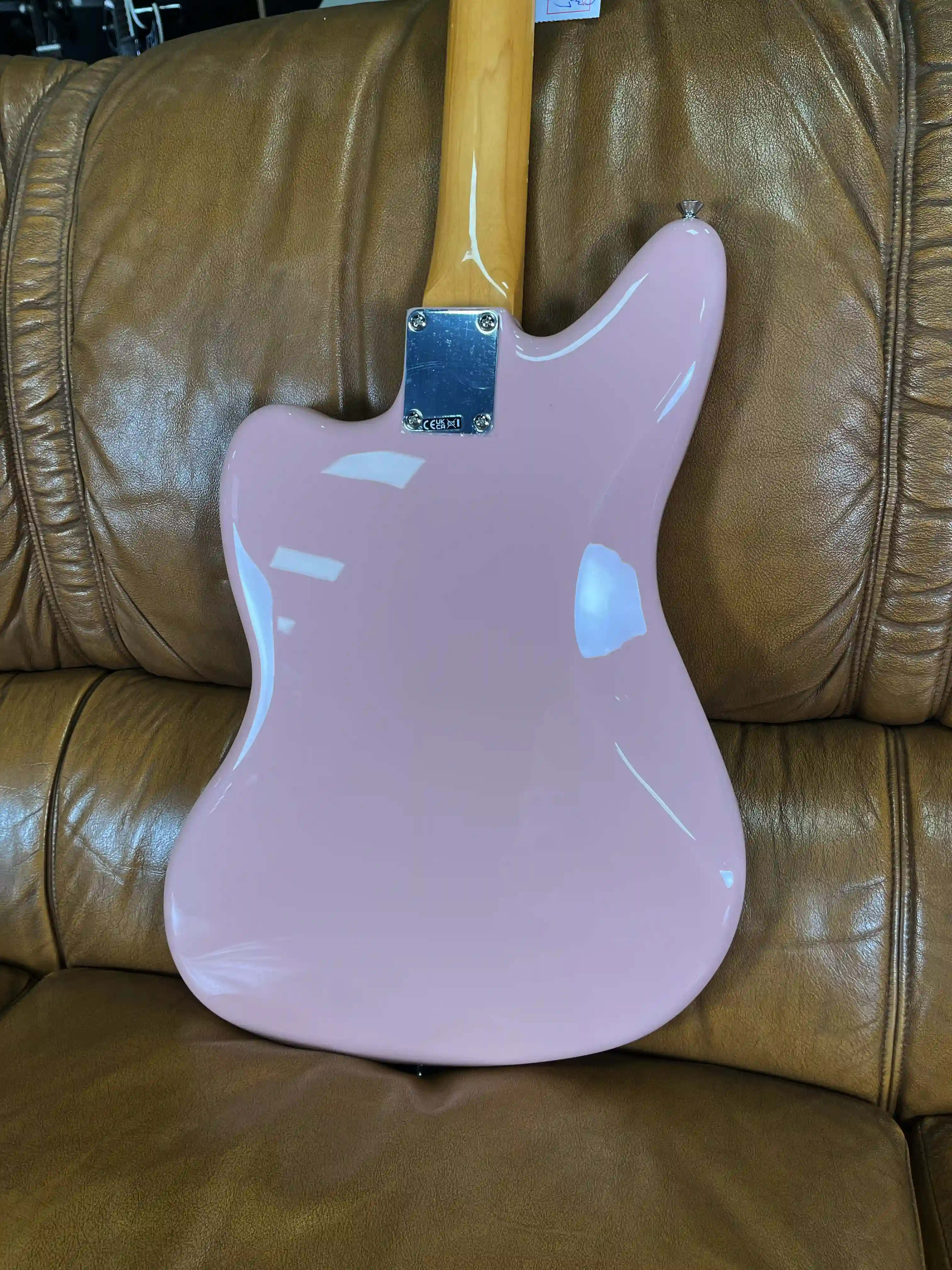 Fender Vintera III Jaguar Mid 60's Rosewood Shell Pink