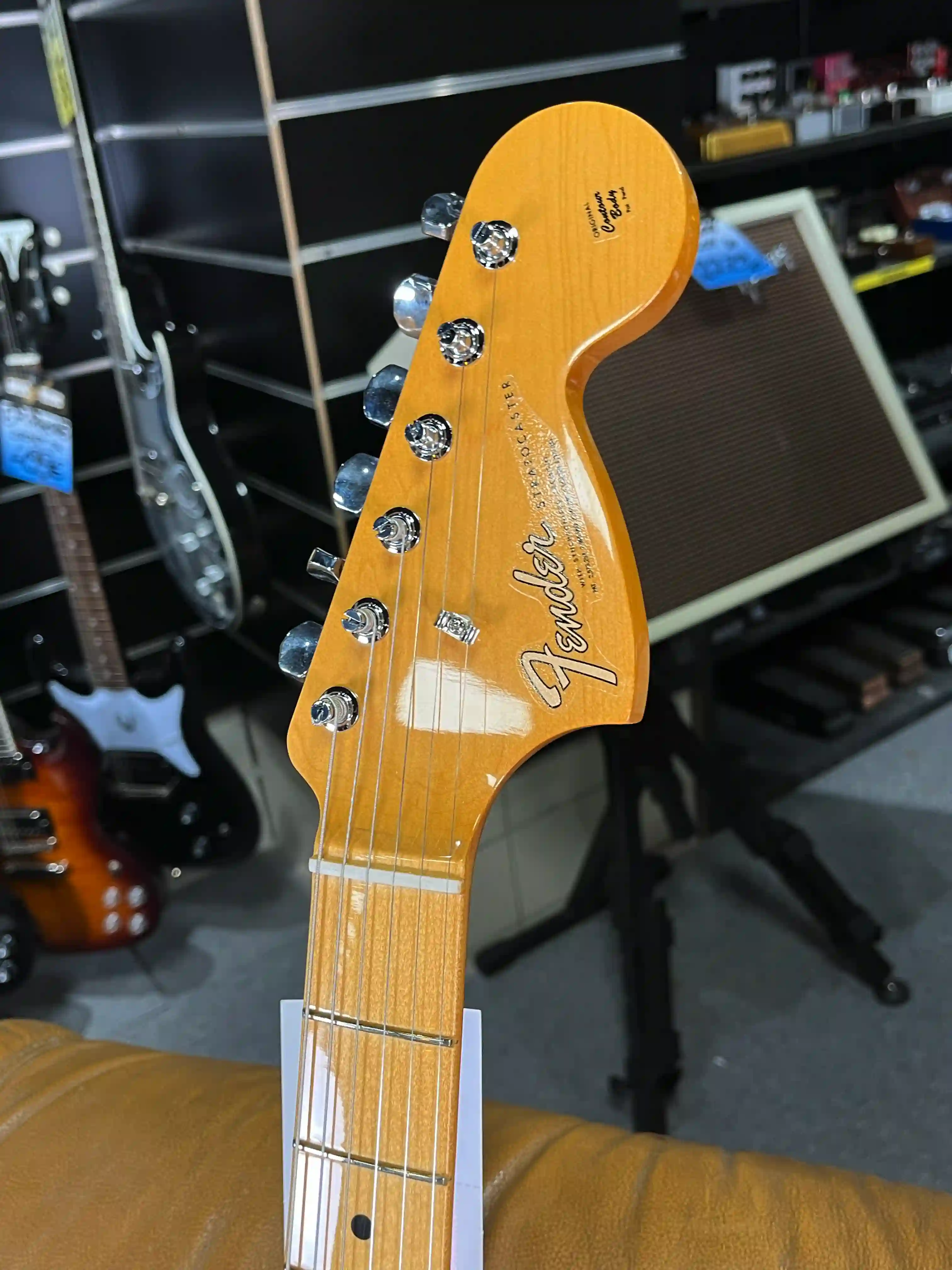 Fender Vintera III Stratocaster Late 60's Maple Olympic White