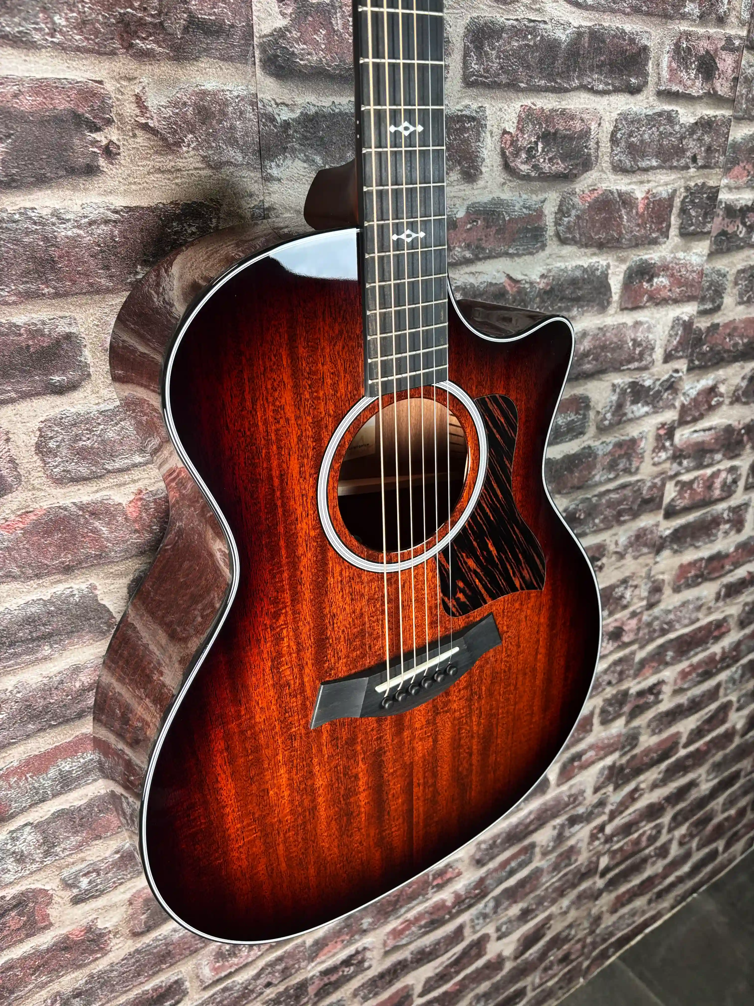 Taylor Next Generation 324ce
