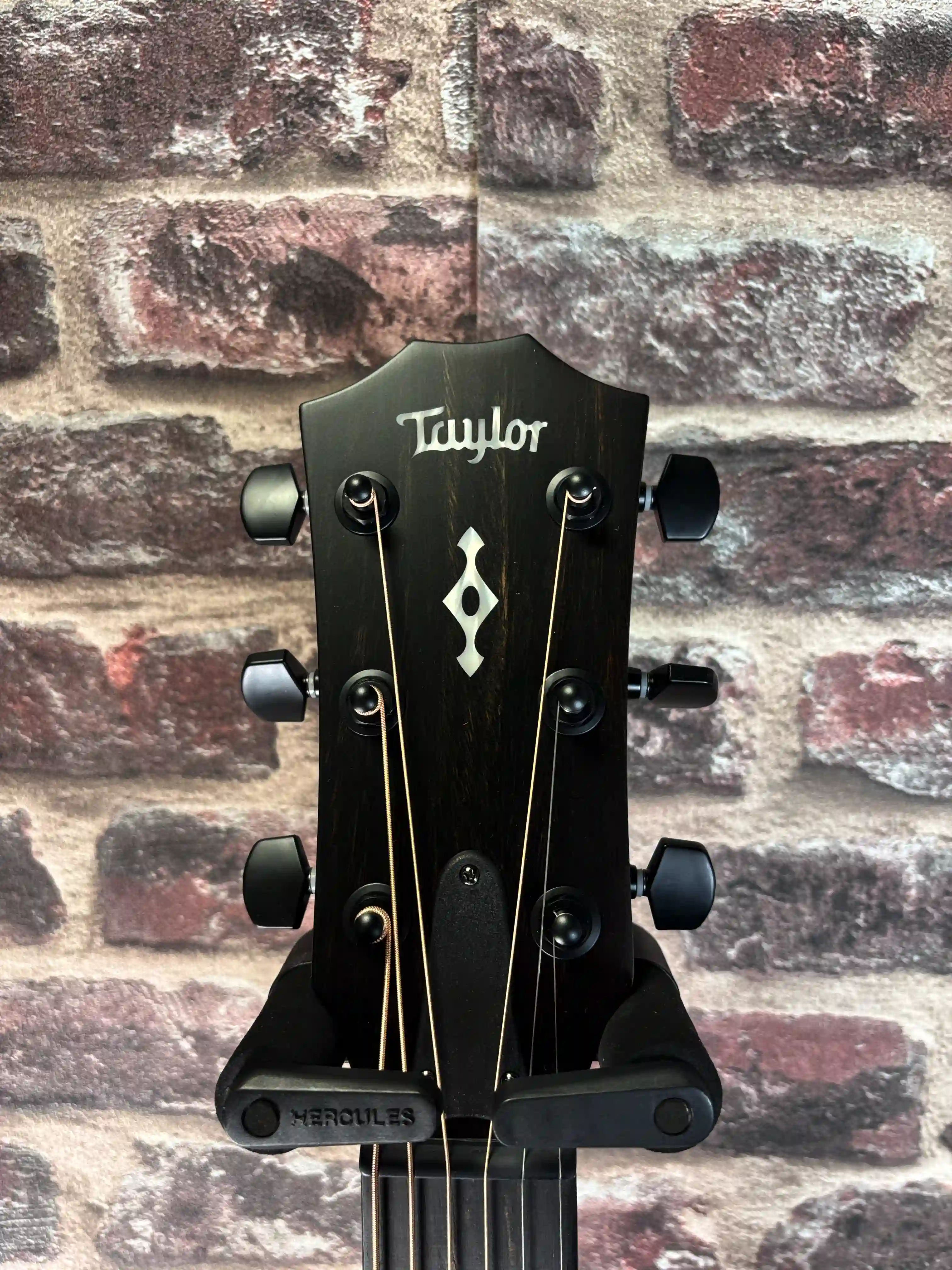 Taylor Next Generation 324ce