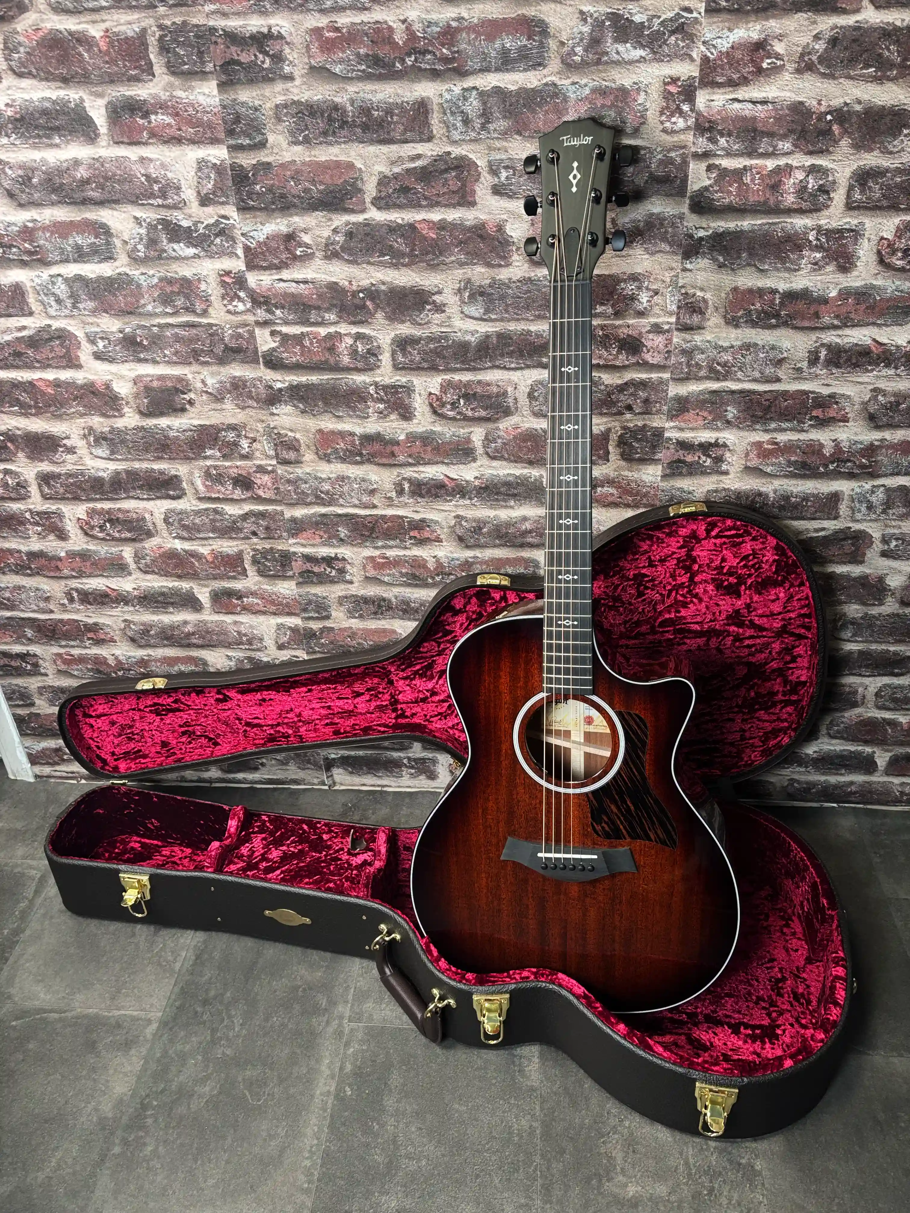 Taylor Next Generation 324ce