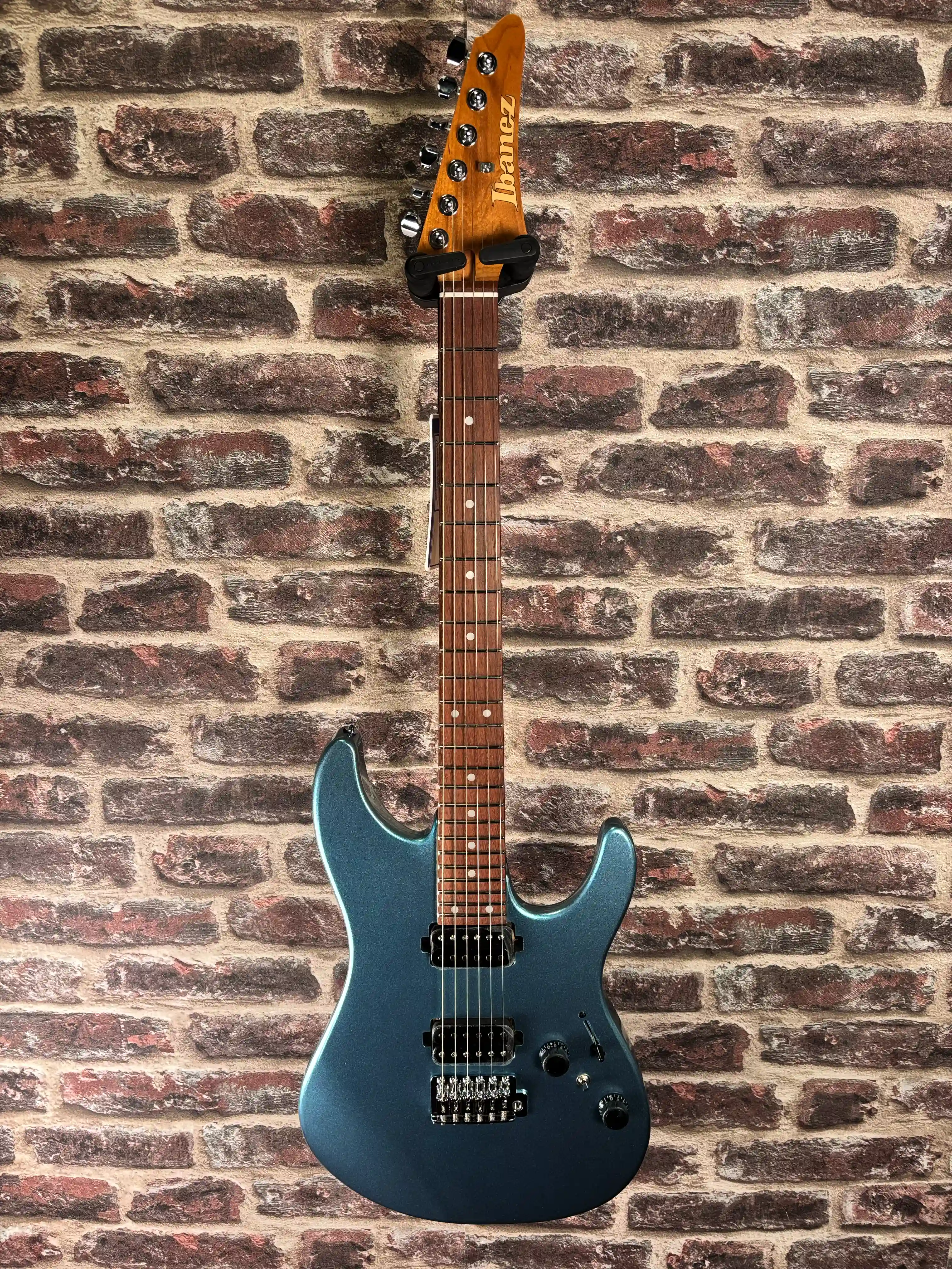 Ibanez AZ24S2‑MLB Bleu clair métallisé