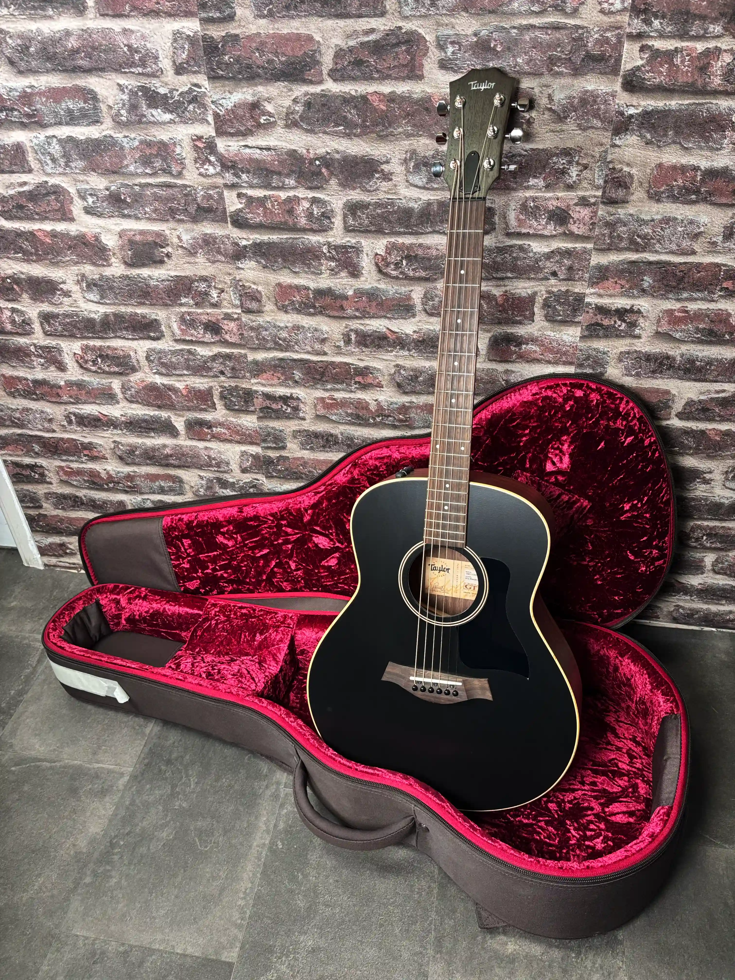 Taylor GTe Blacktop OCCASION DV