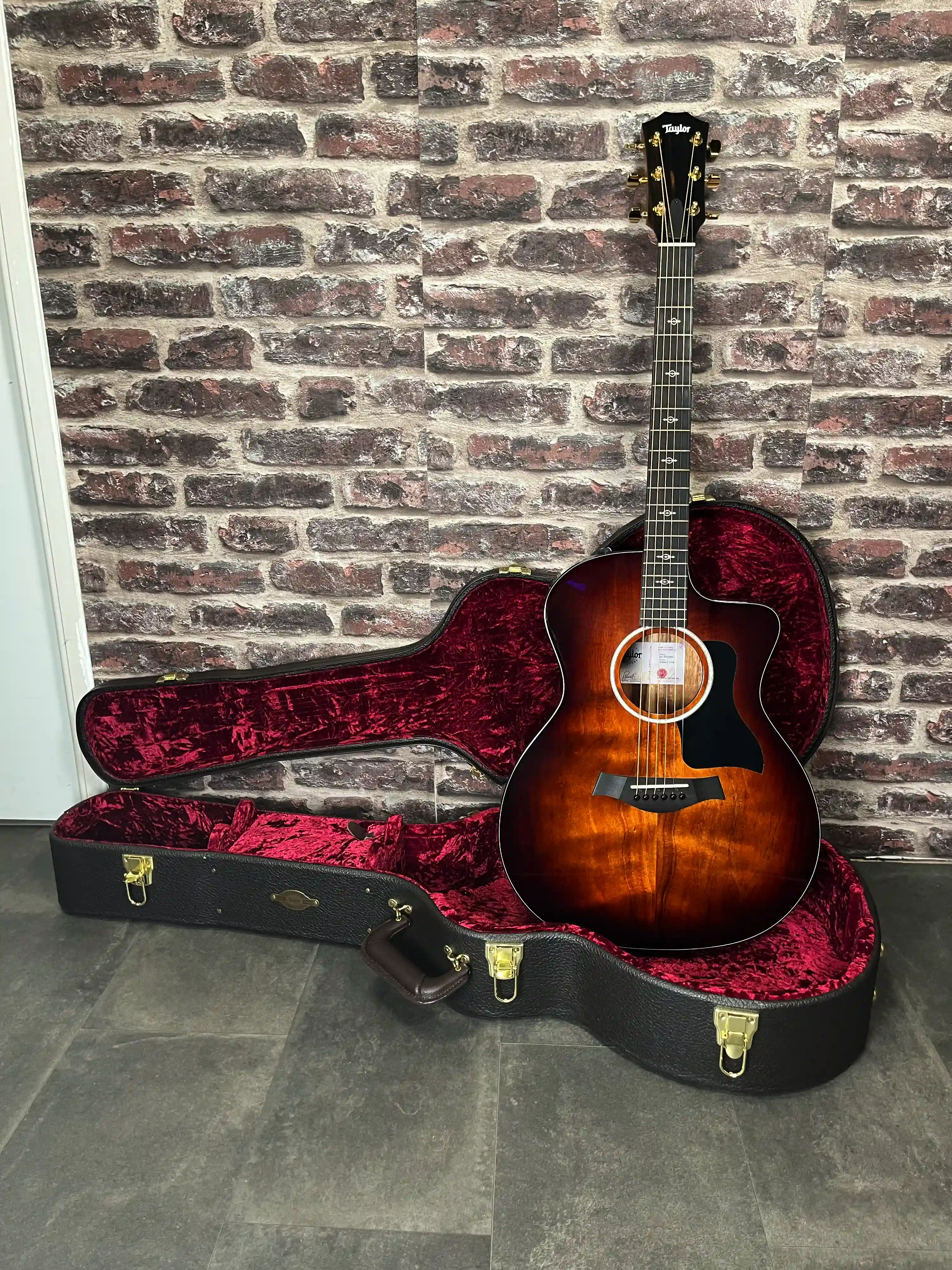 Taylor 224ce‑K DLX
