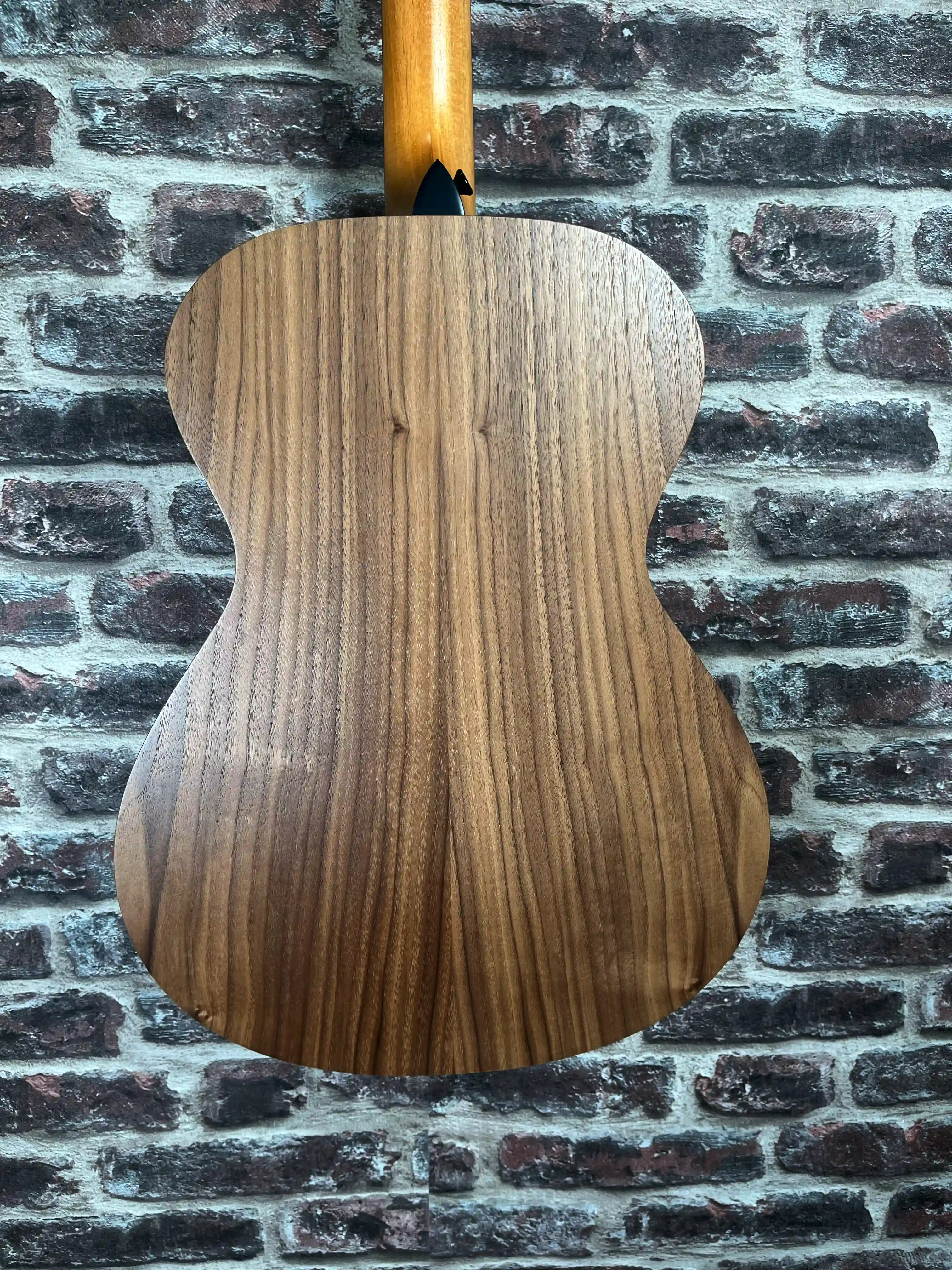 Taylor Academy 12e LH Gaucher