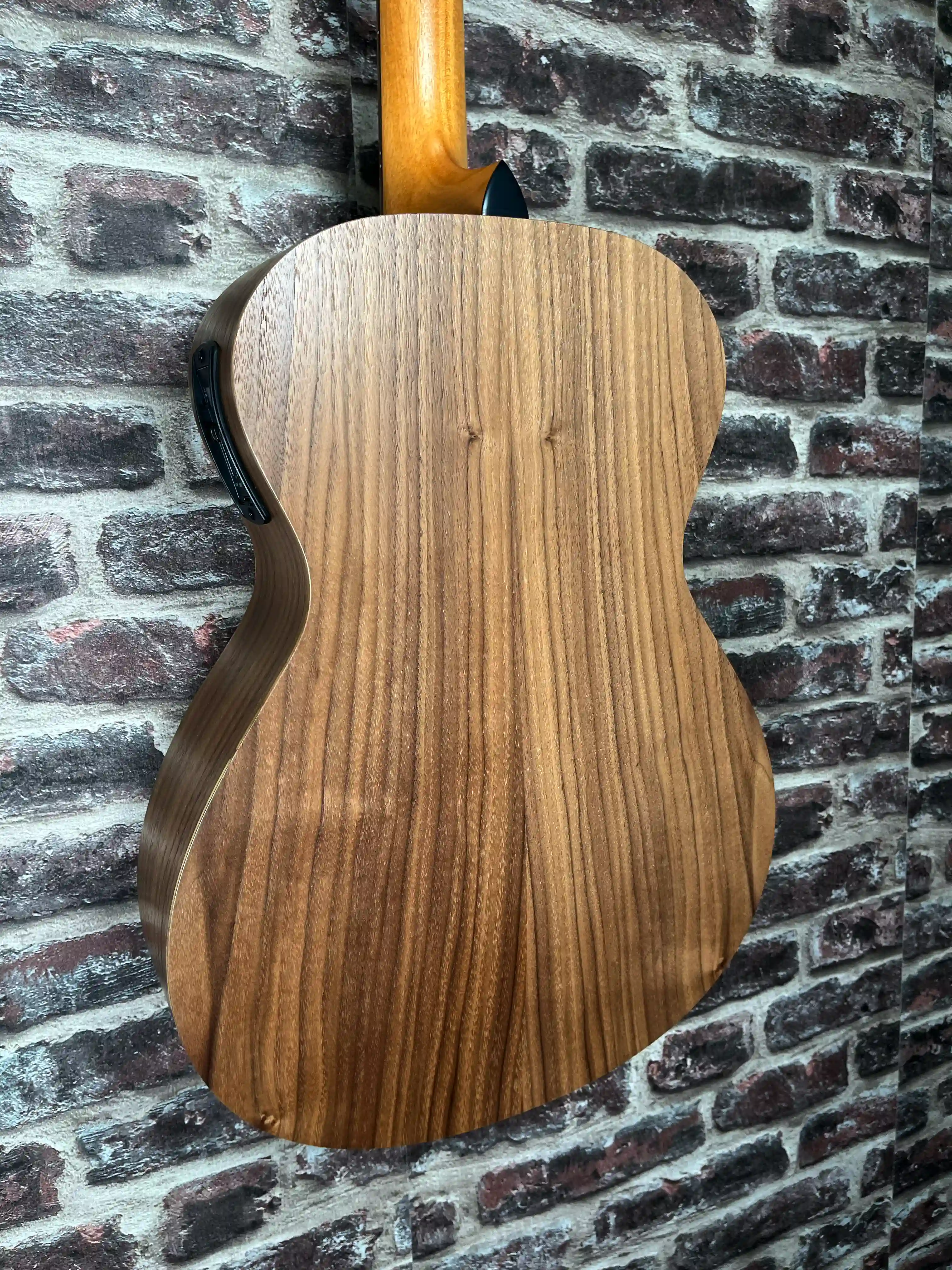 Taylor Academy 12e LH Gaucher