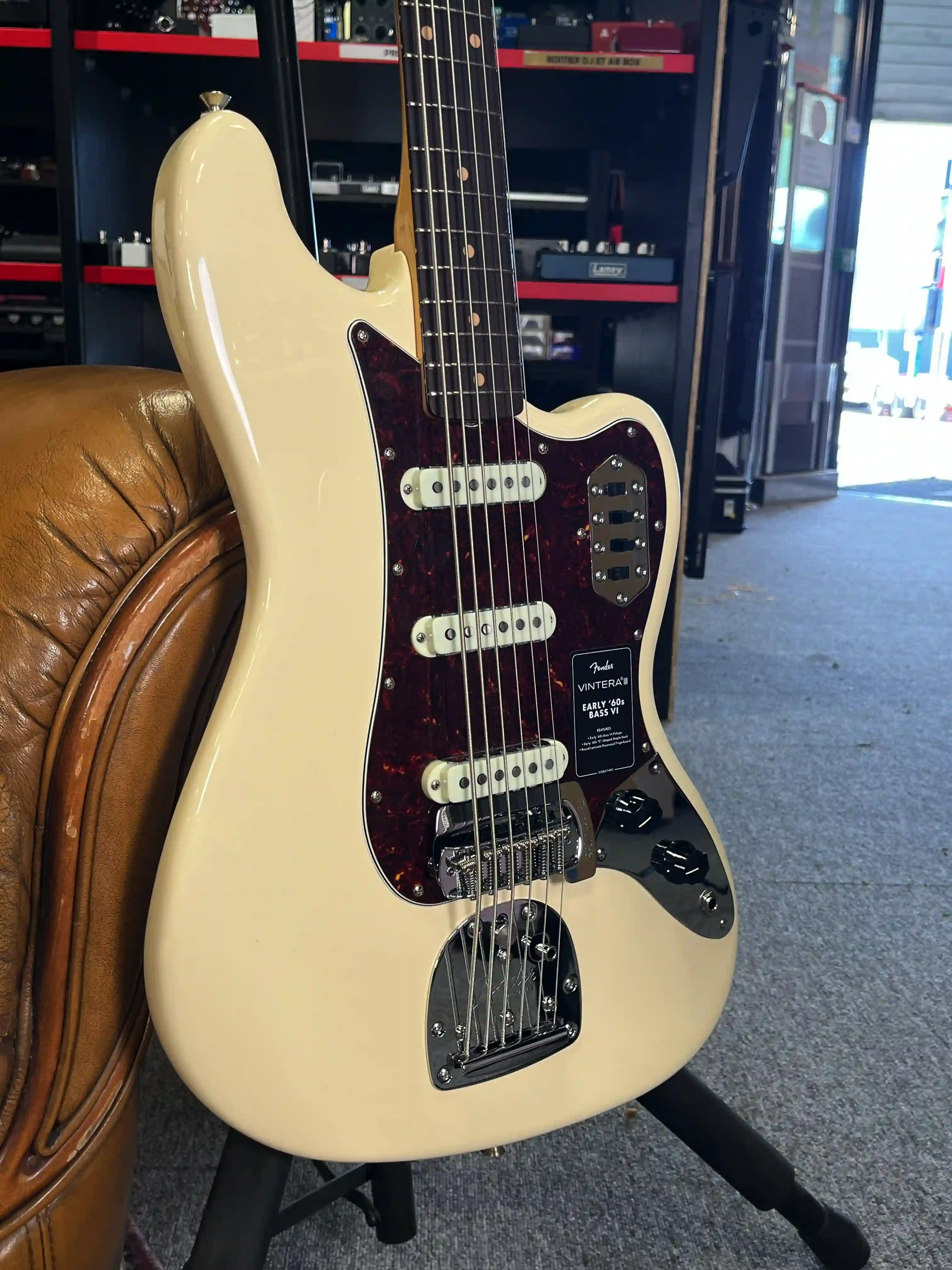 Fender Vintera III Early 60's Bass VI RW OWT