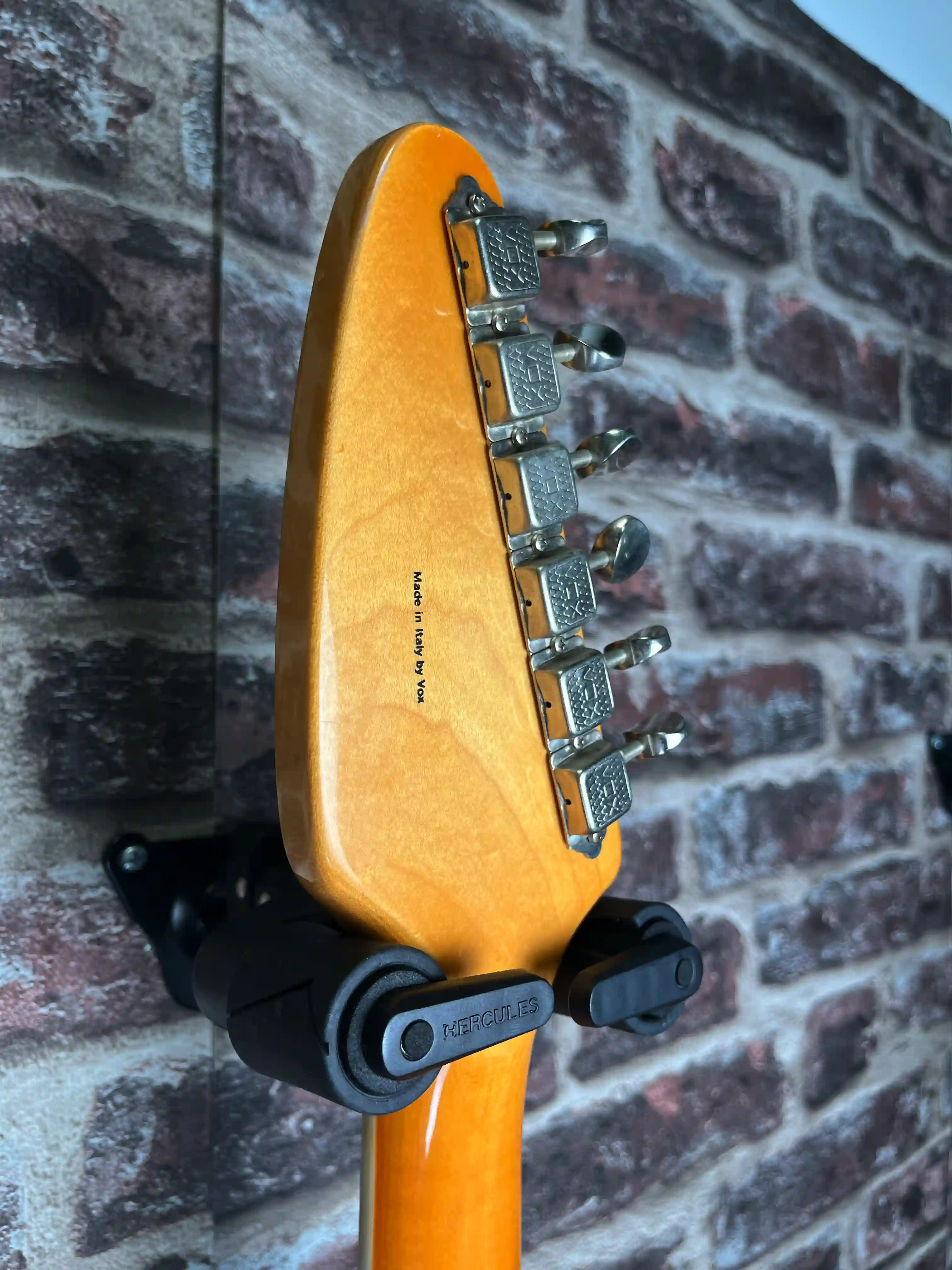 Vox Mark VI Teardrop 1966 Cherry Red OCCASION