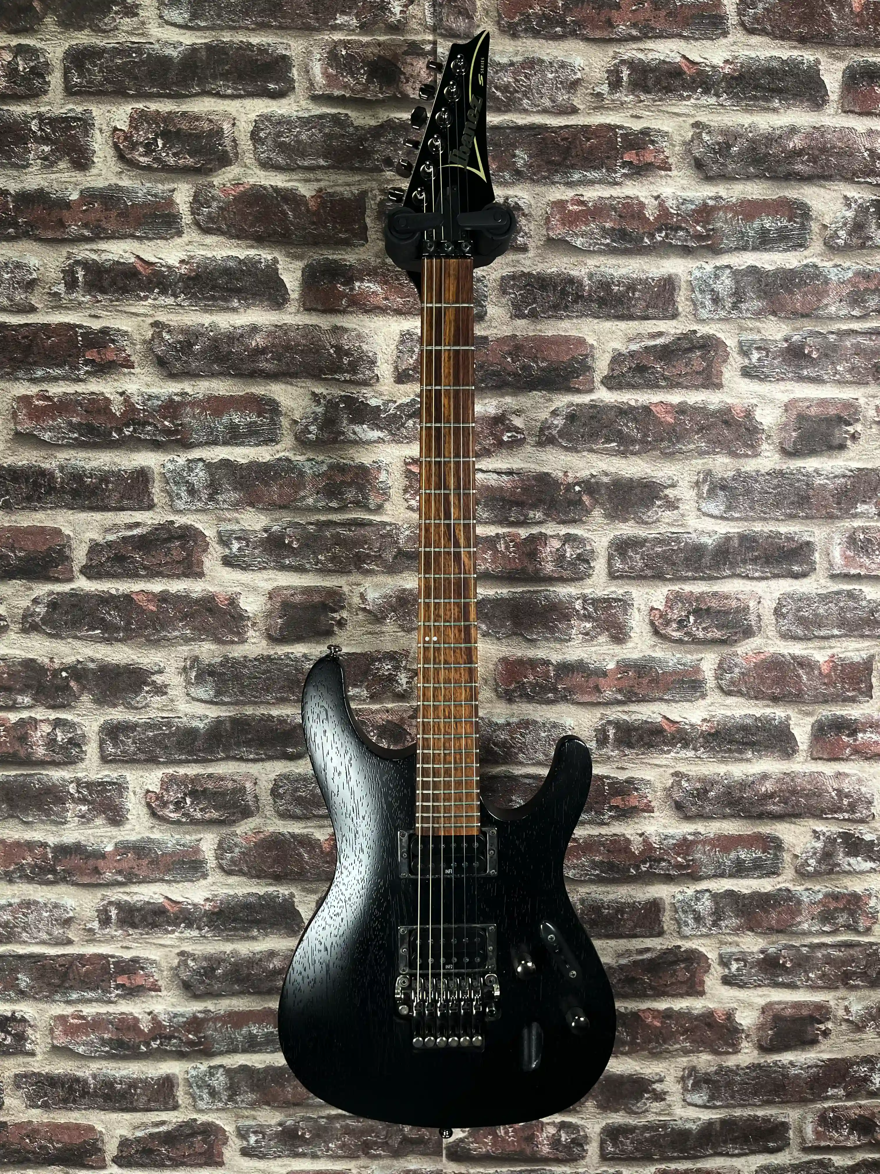 Ibanez S420 Black OCCASION