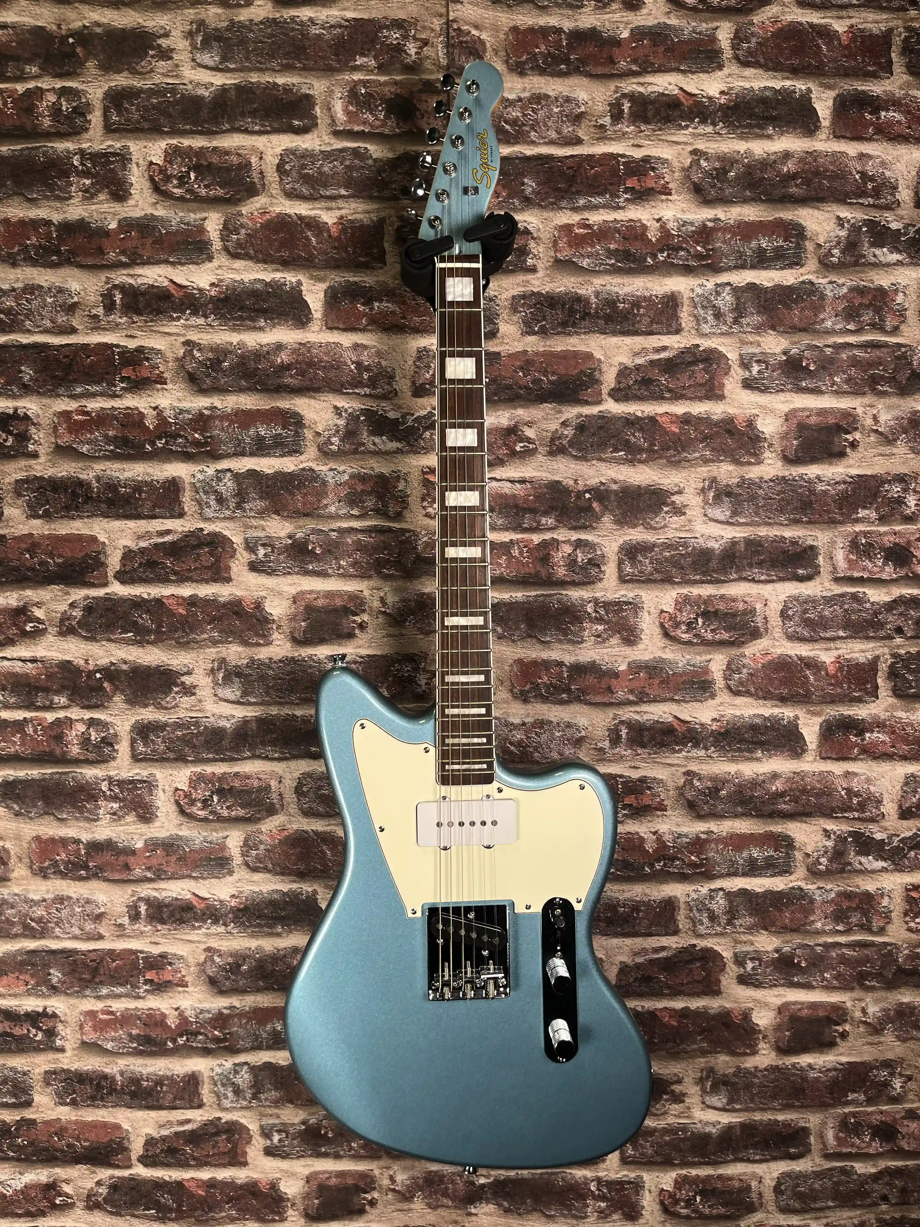 Squier Paranormal Offset Telecaster SJ Ice Blue Metallic