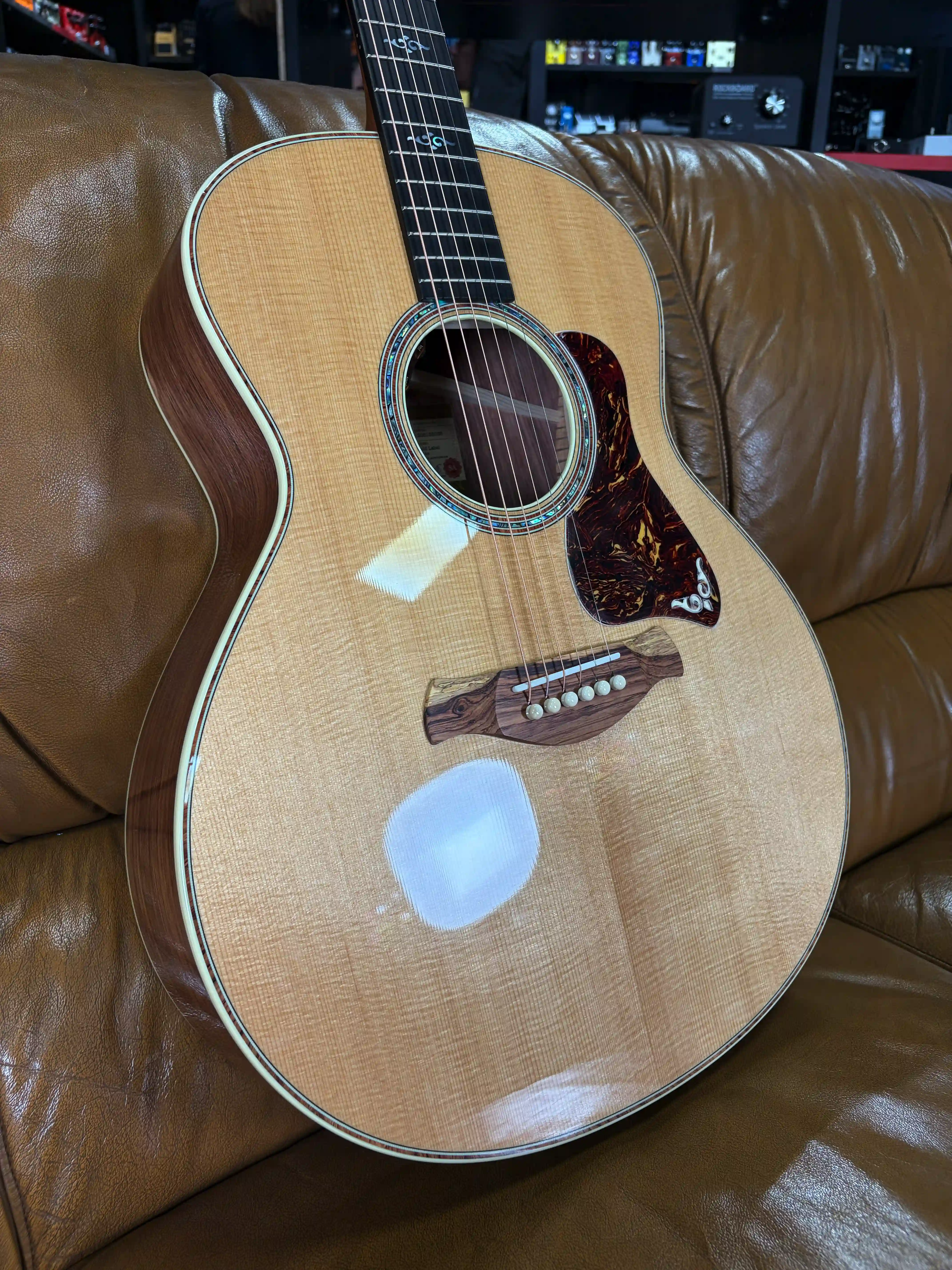 Taylor Gold Label 814e