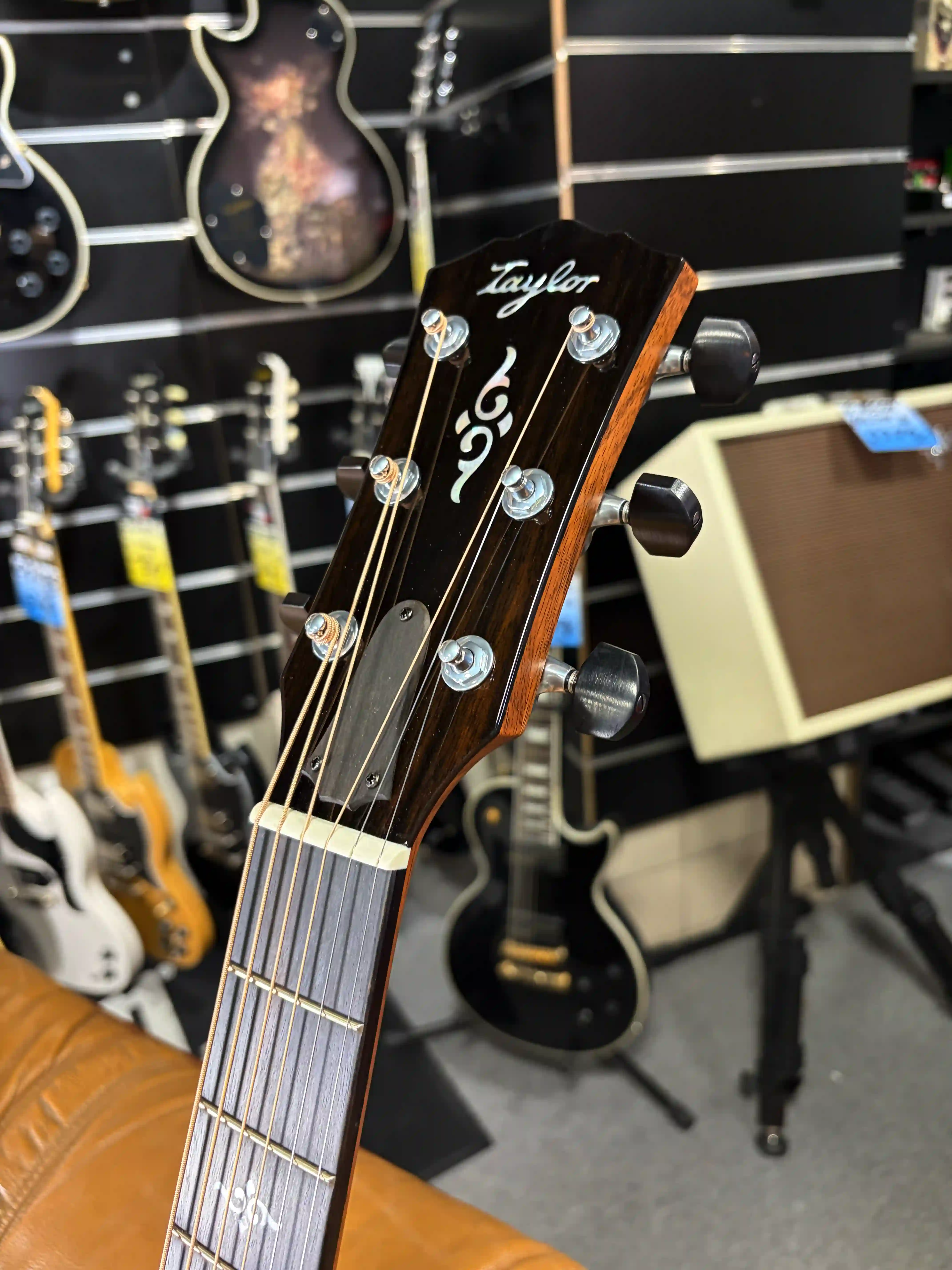 Taylor Gold Label 814e