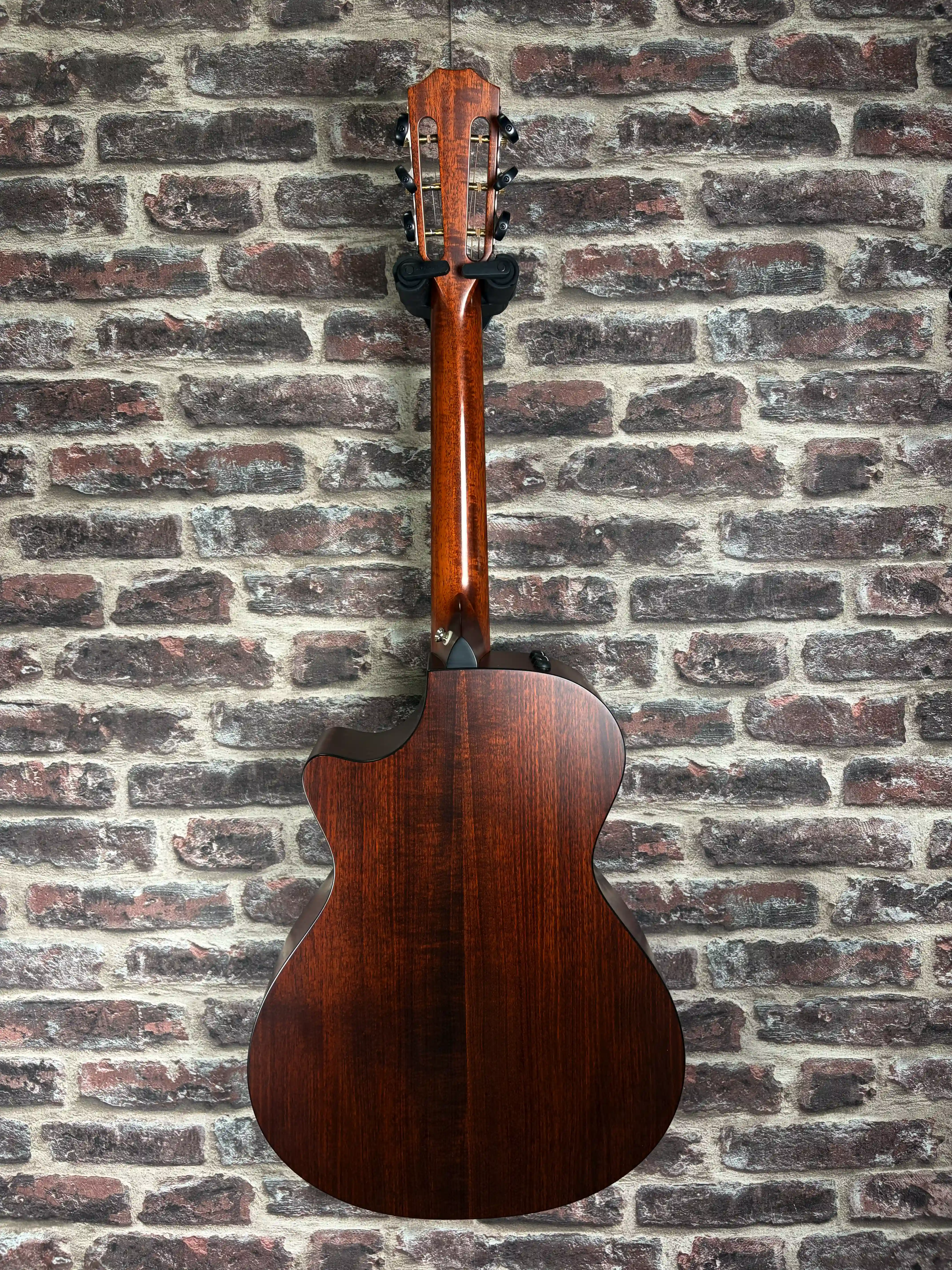 Taylor 322ce 12th OCCASION
