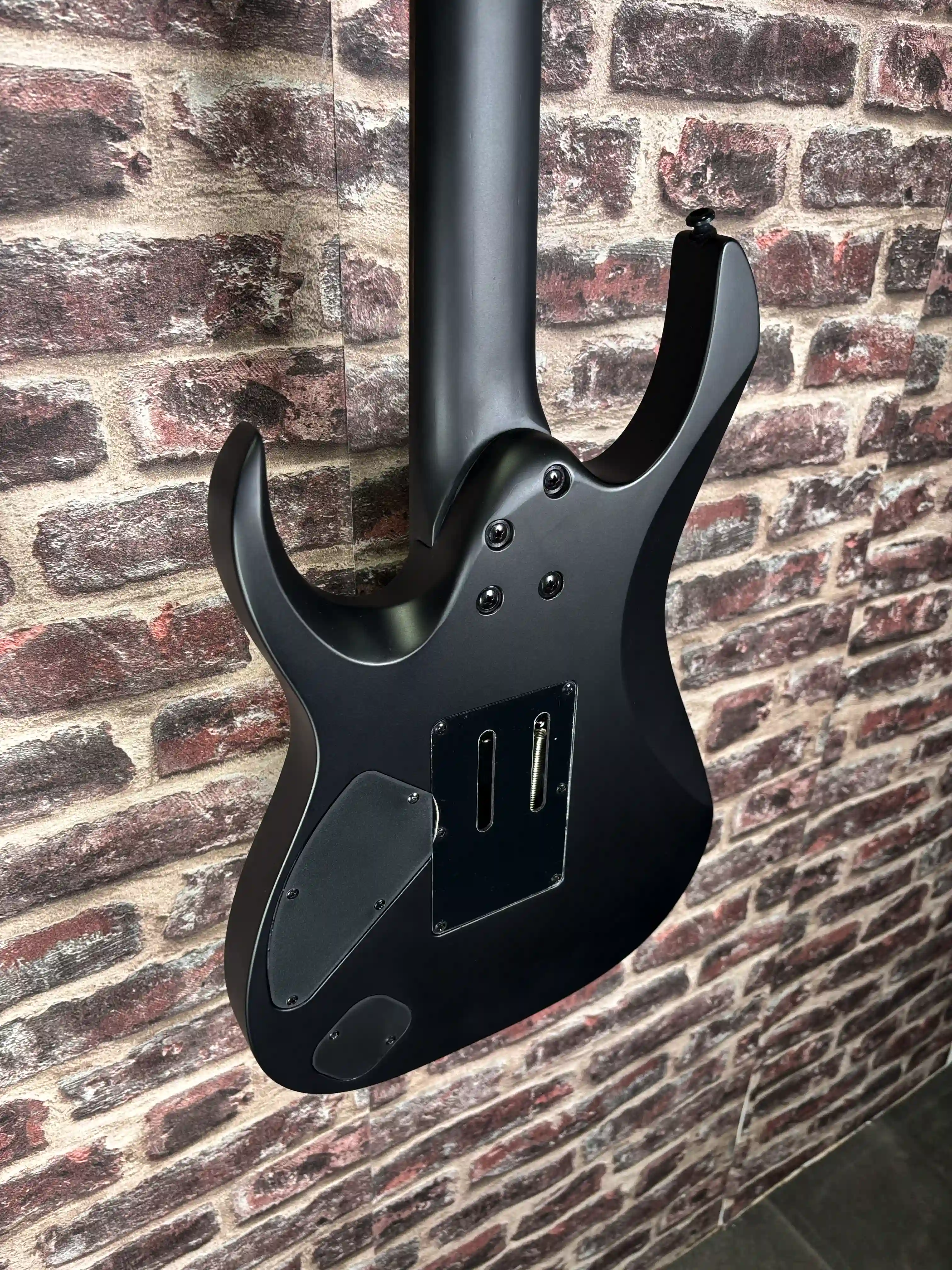 Ibanez K7Yin James "Munky" Shaffer Signature 7 Strings