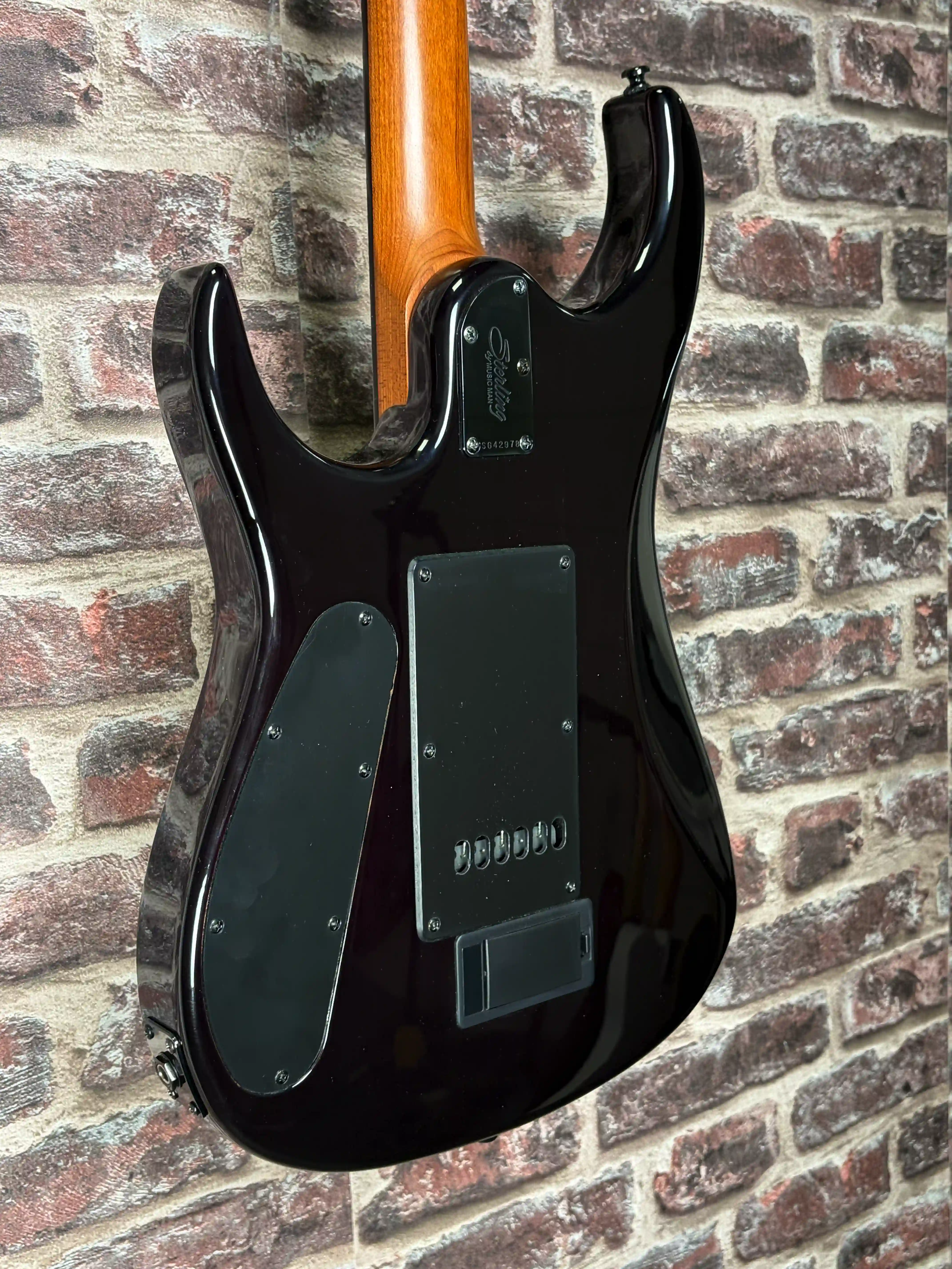Sterling by Music Man John Petrucci JP150DFM Eminence Purple OCCASION
