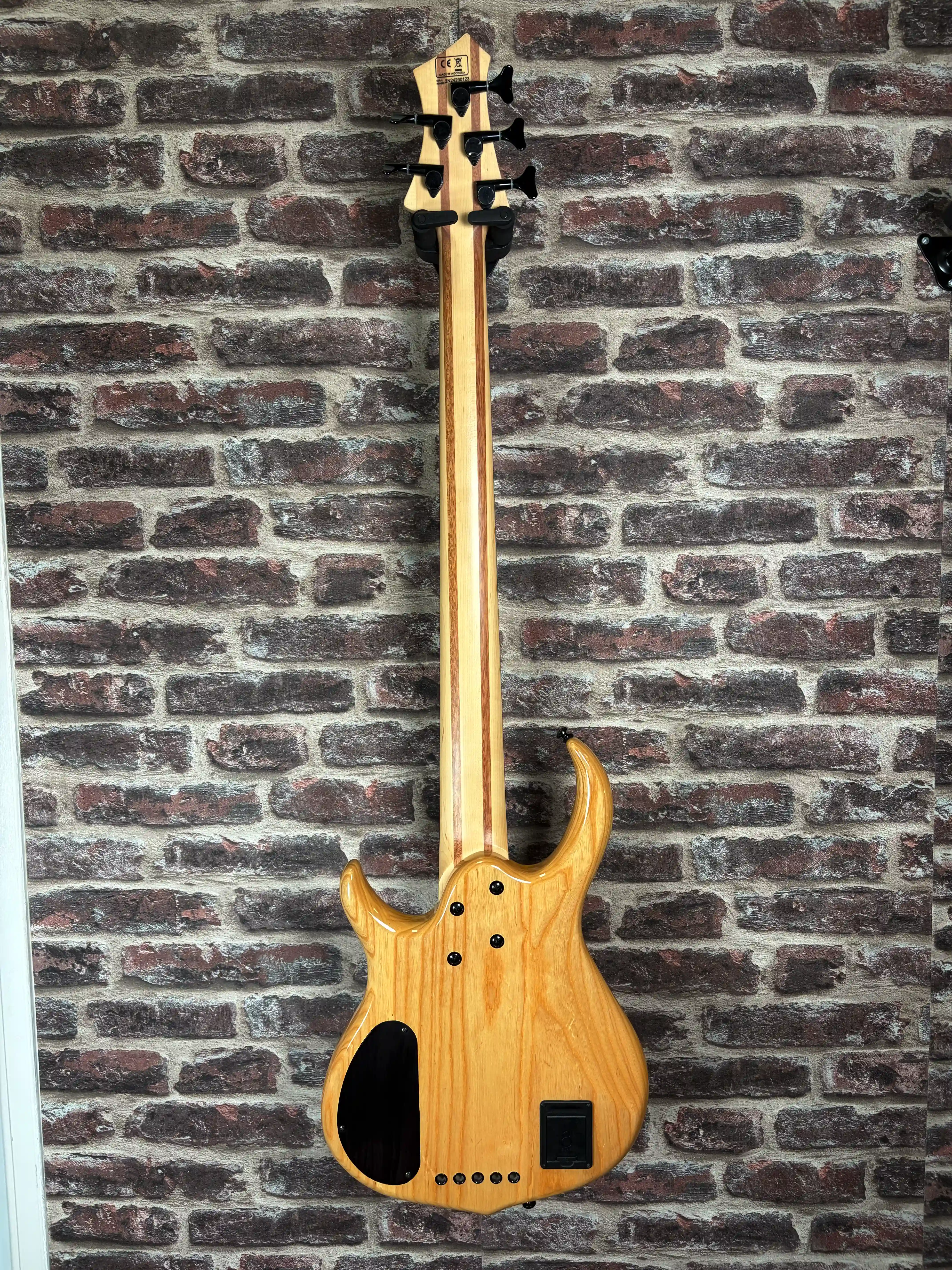 Sire Marcus Miller M5 Swamp Ash NT OCCASION