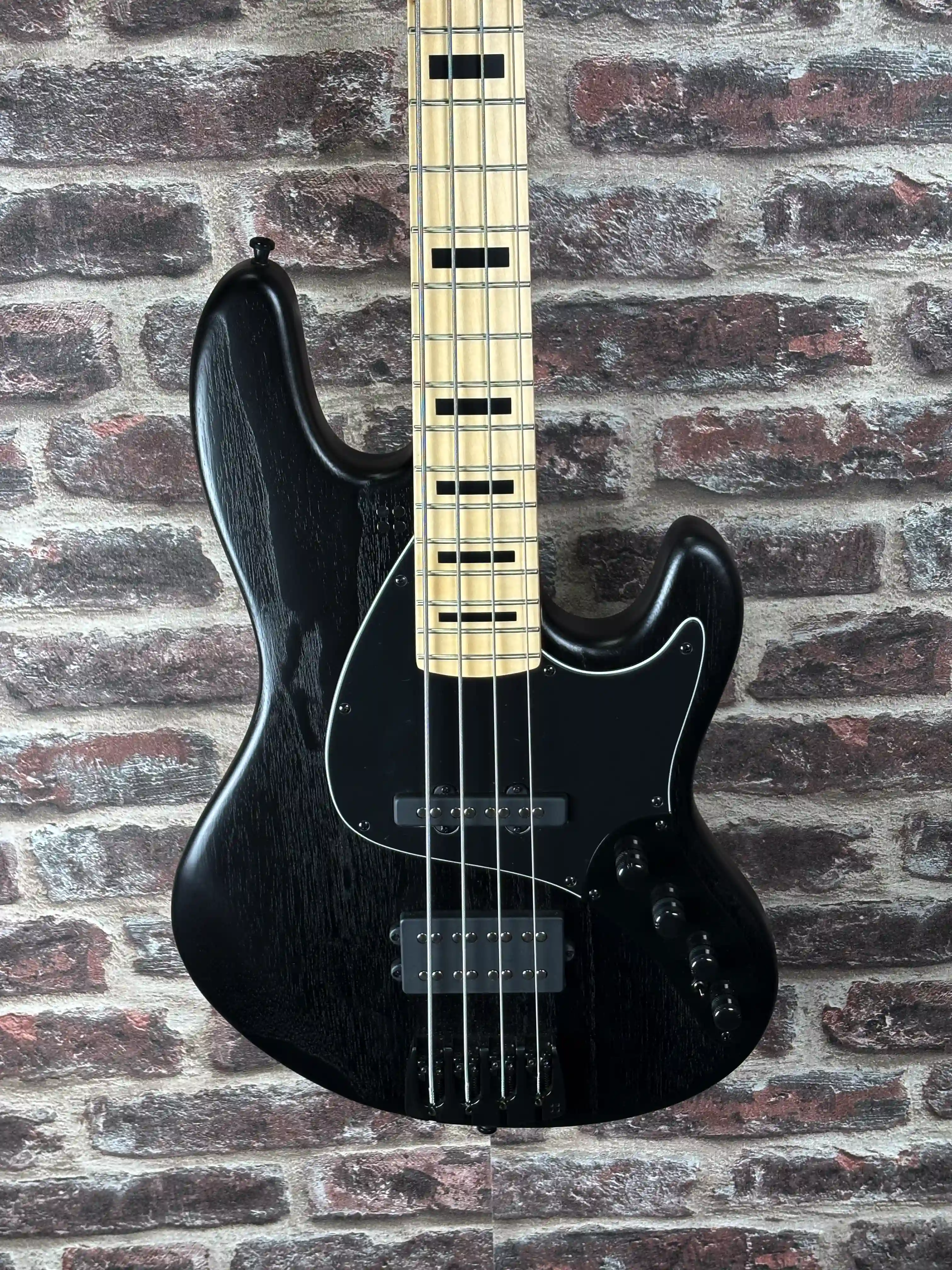 Sandberg California TM4 SL Superlight Black Maple neck Matching headstock