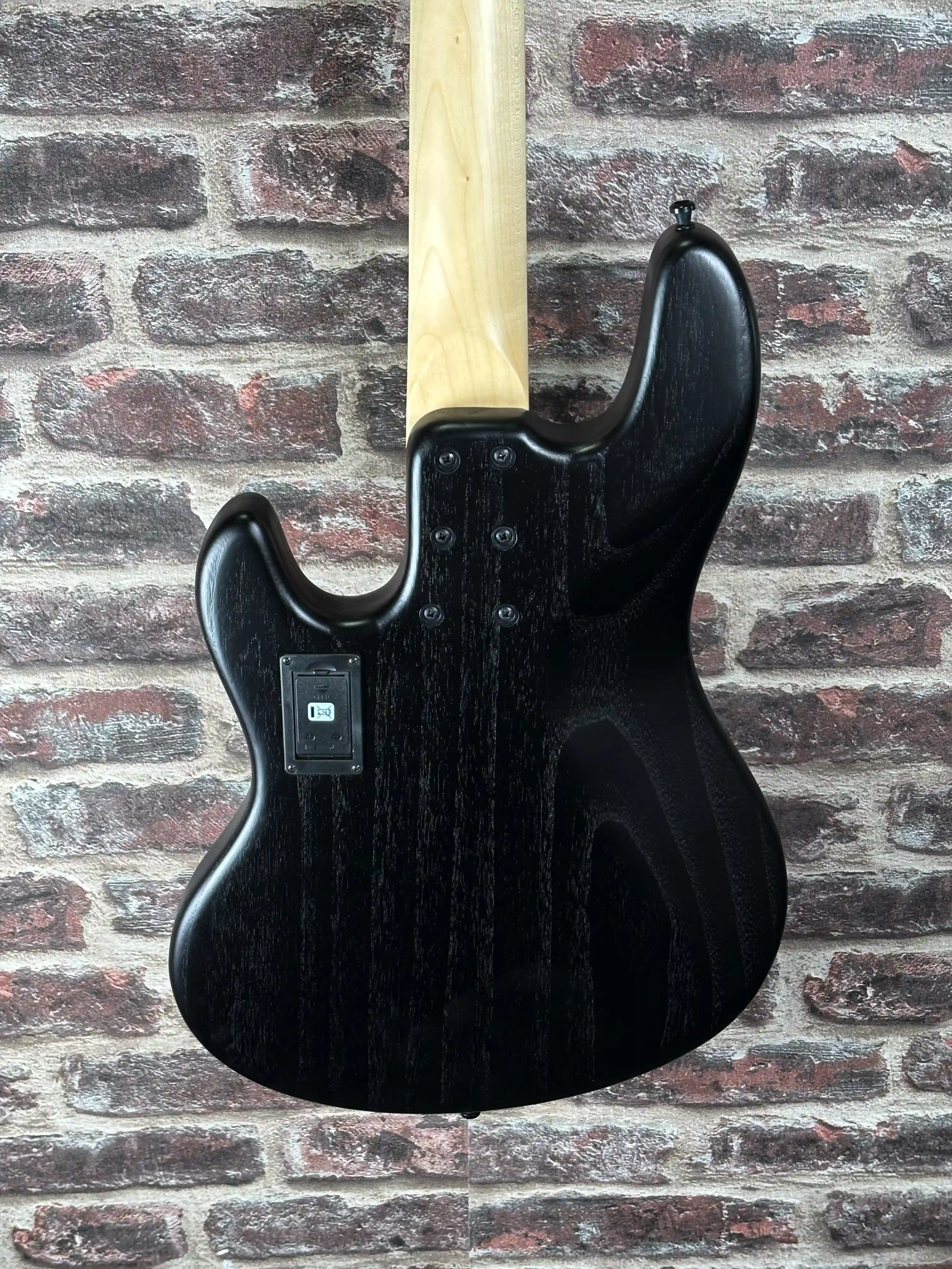 Sandberg California TM4 SL Superlight Black Maple neck Matching headstock