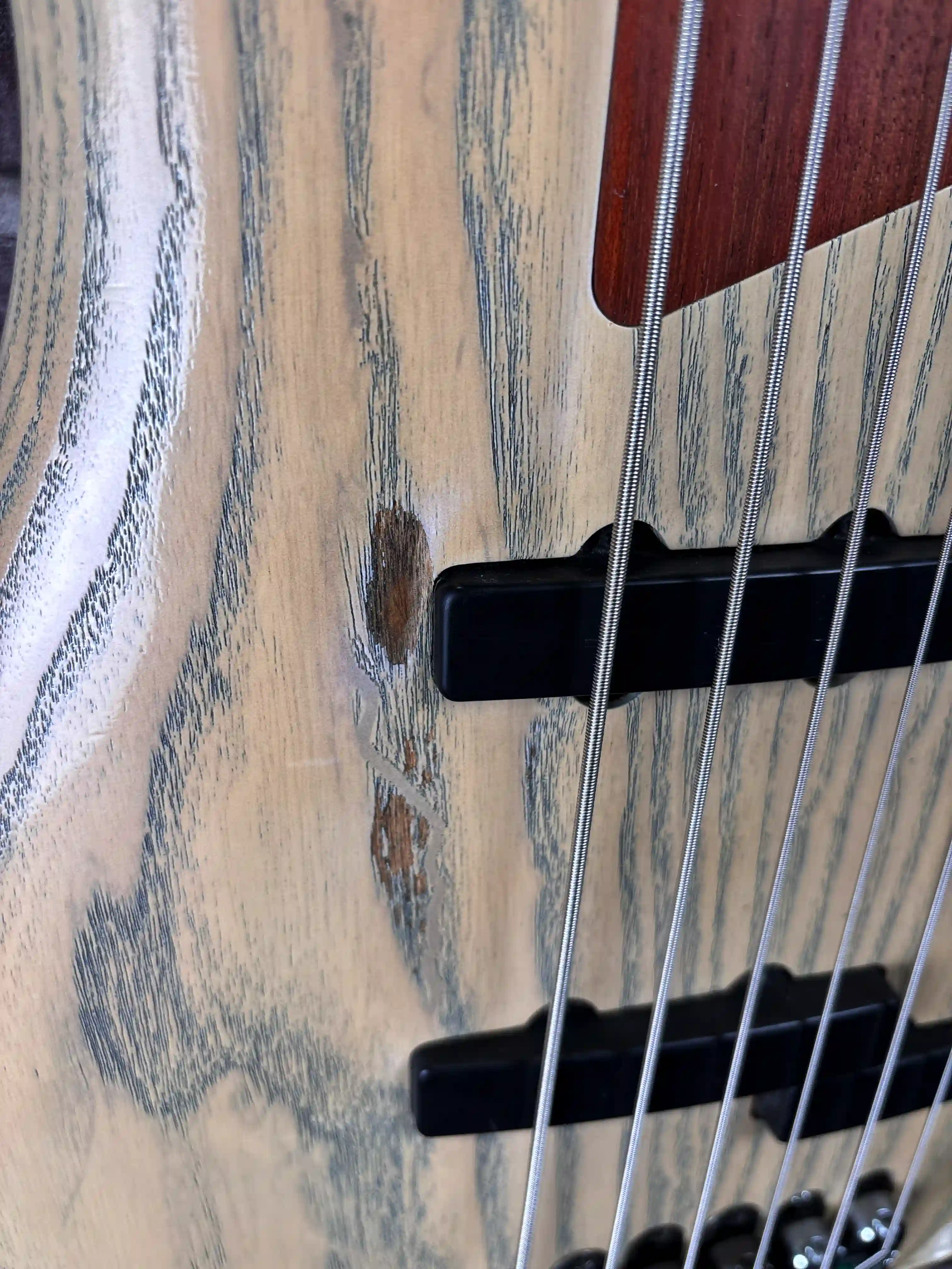 Ibanez Soundgear SR2010ASC "Ashula" Hybrid 6 Strings Fretless