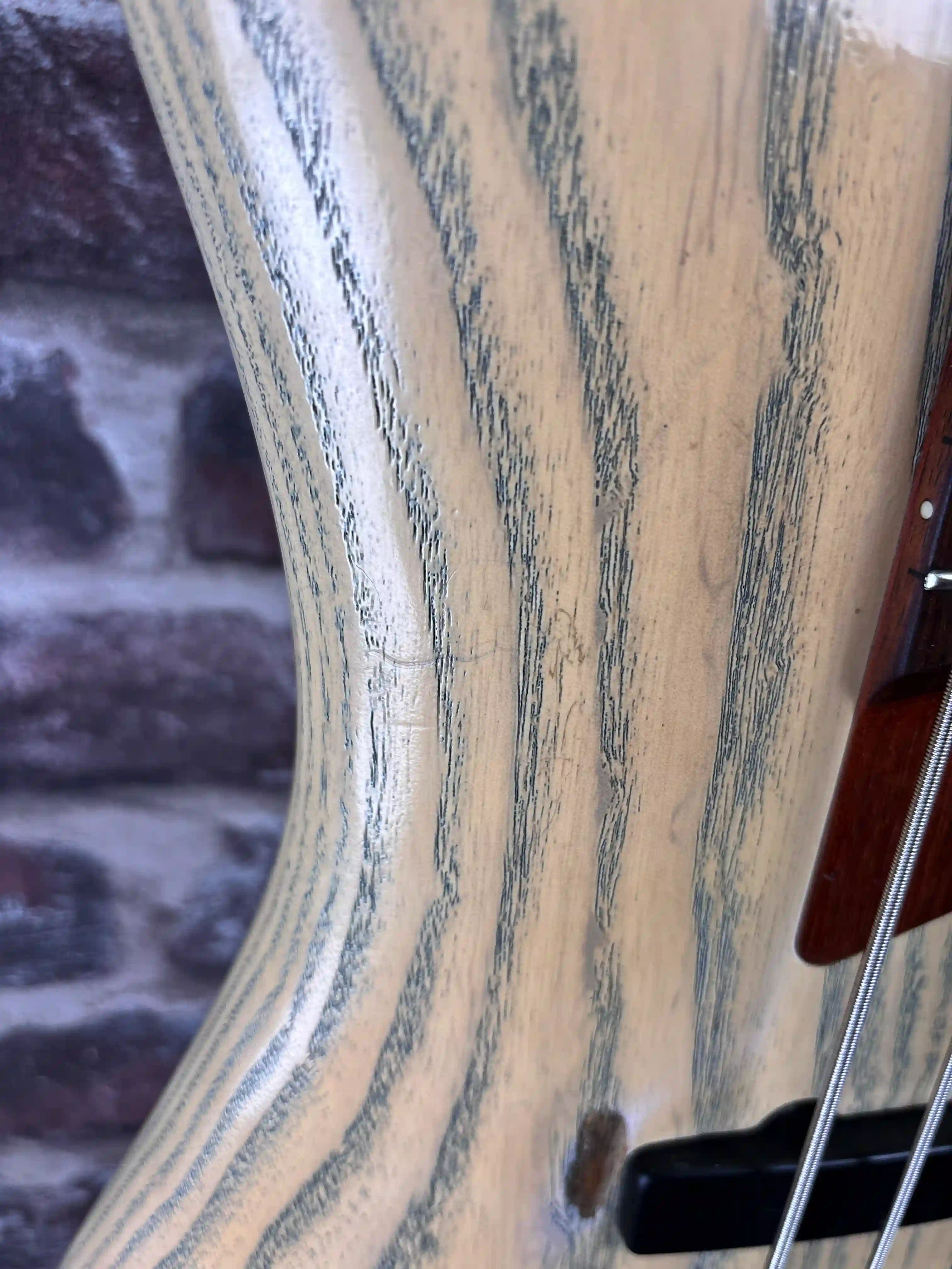 Ibanez Soundgear SR2010ASC "Ashula" Hybrid 6 Strings Fretless