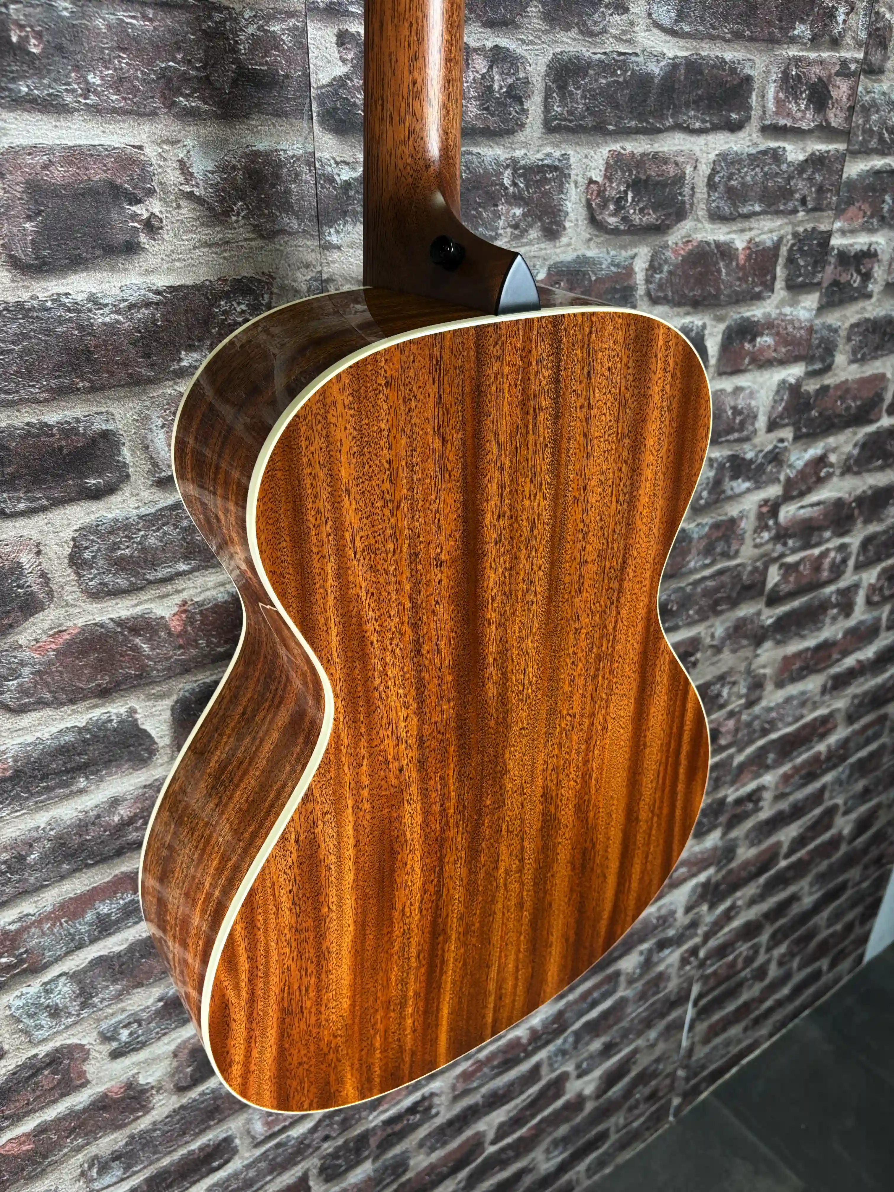 Taylor Ben Harper Gold Label 512e
