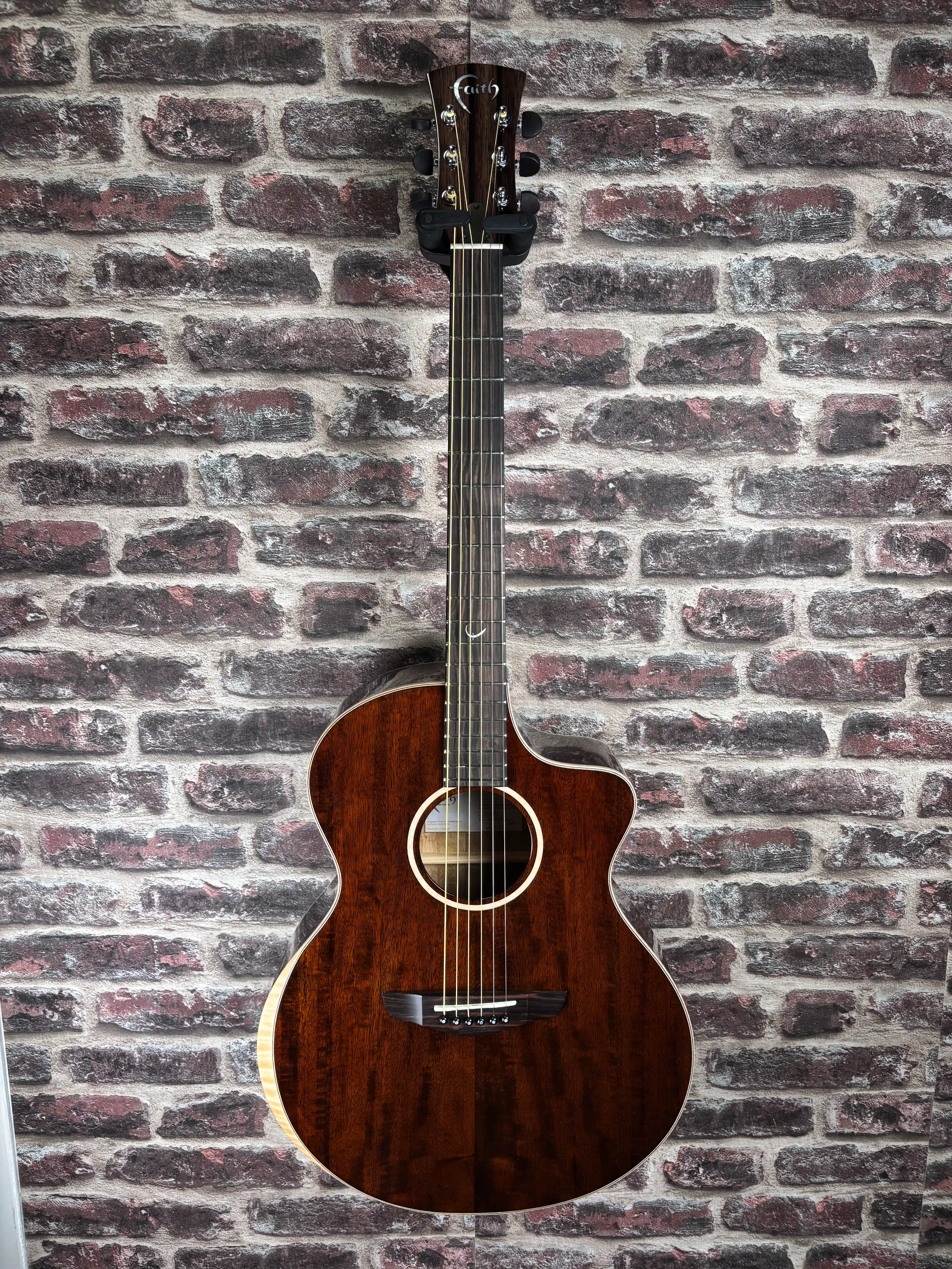 Faith FX Neptune Cutaway Dark Natural Gold