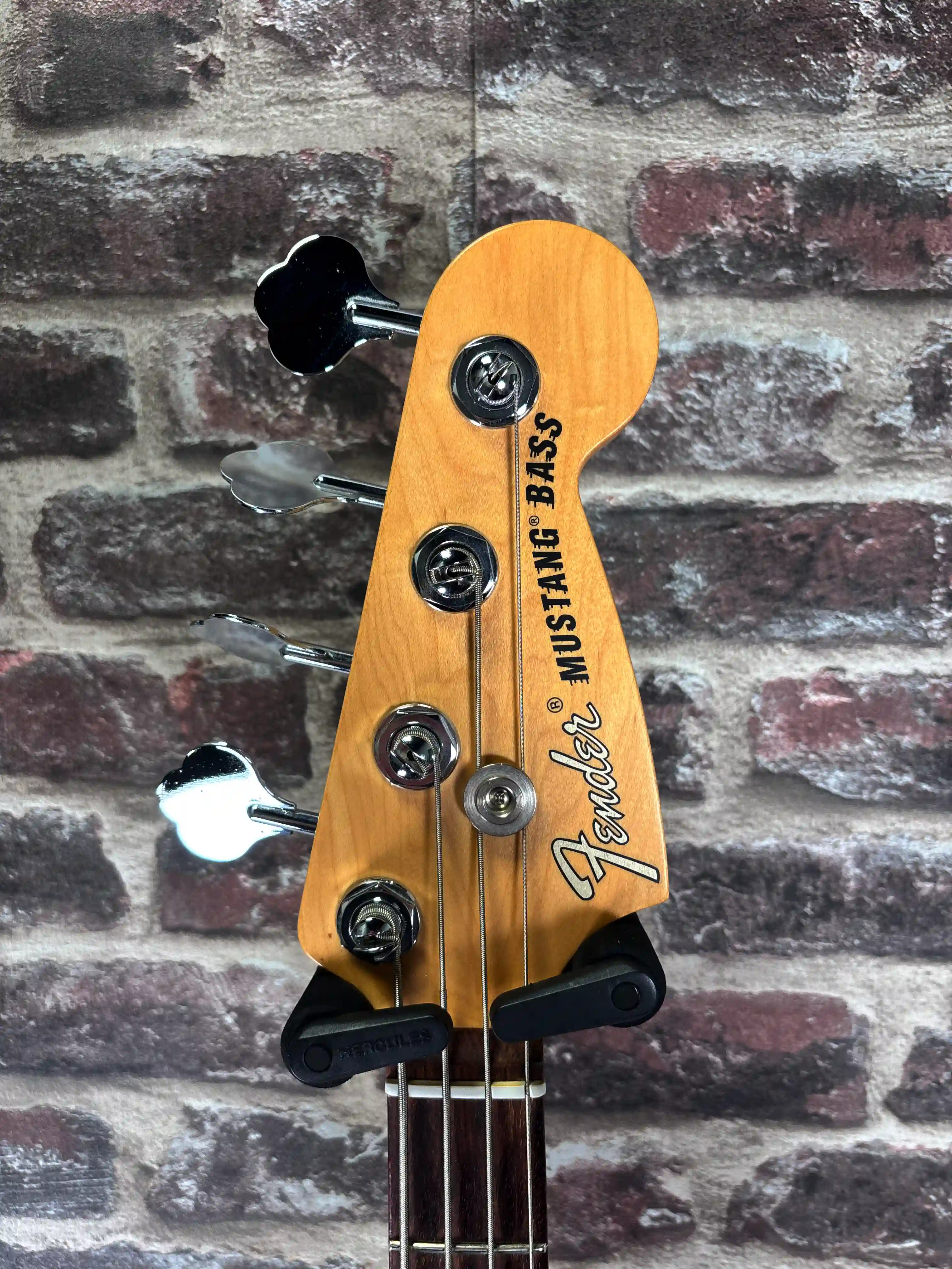 Fender American Performer Mustang Bass RW 3TS OCCASION
