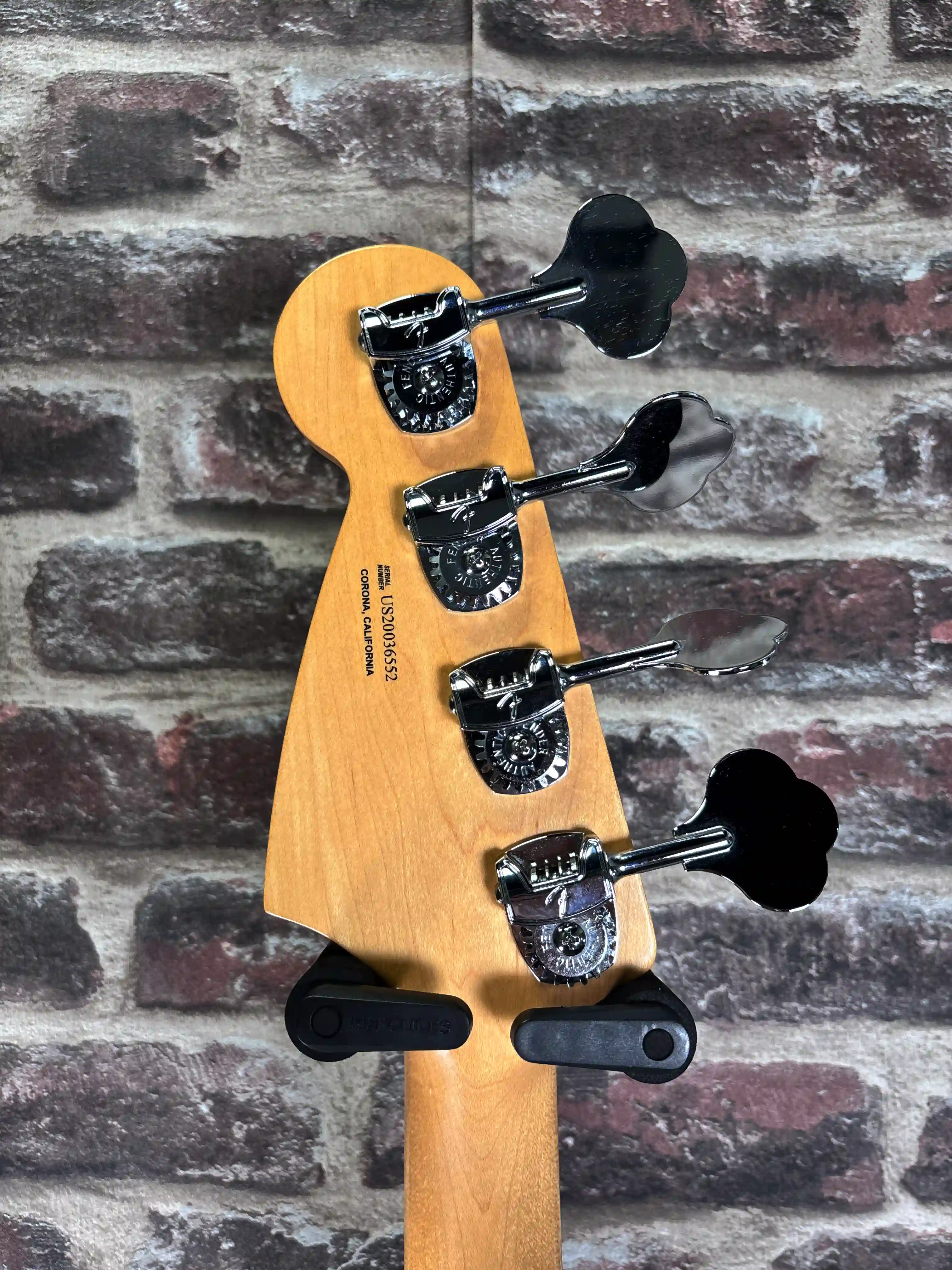 Fender American Performer Mustang Bass RW 3TS OCCASION