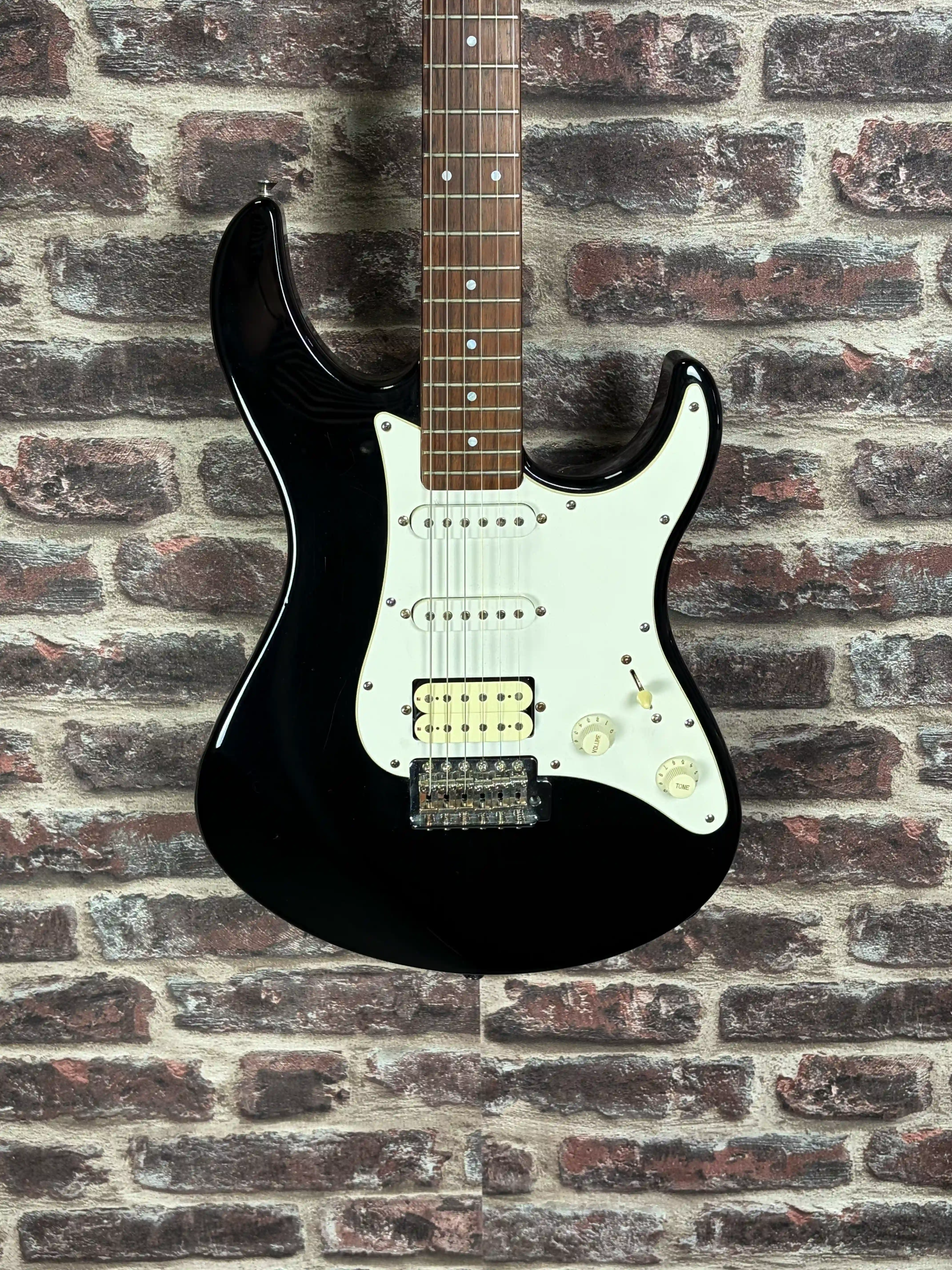 Yamaha Eg 112 Blk OCCASION