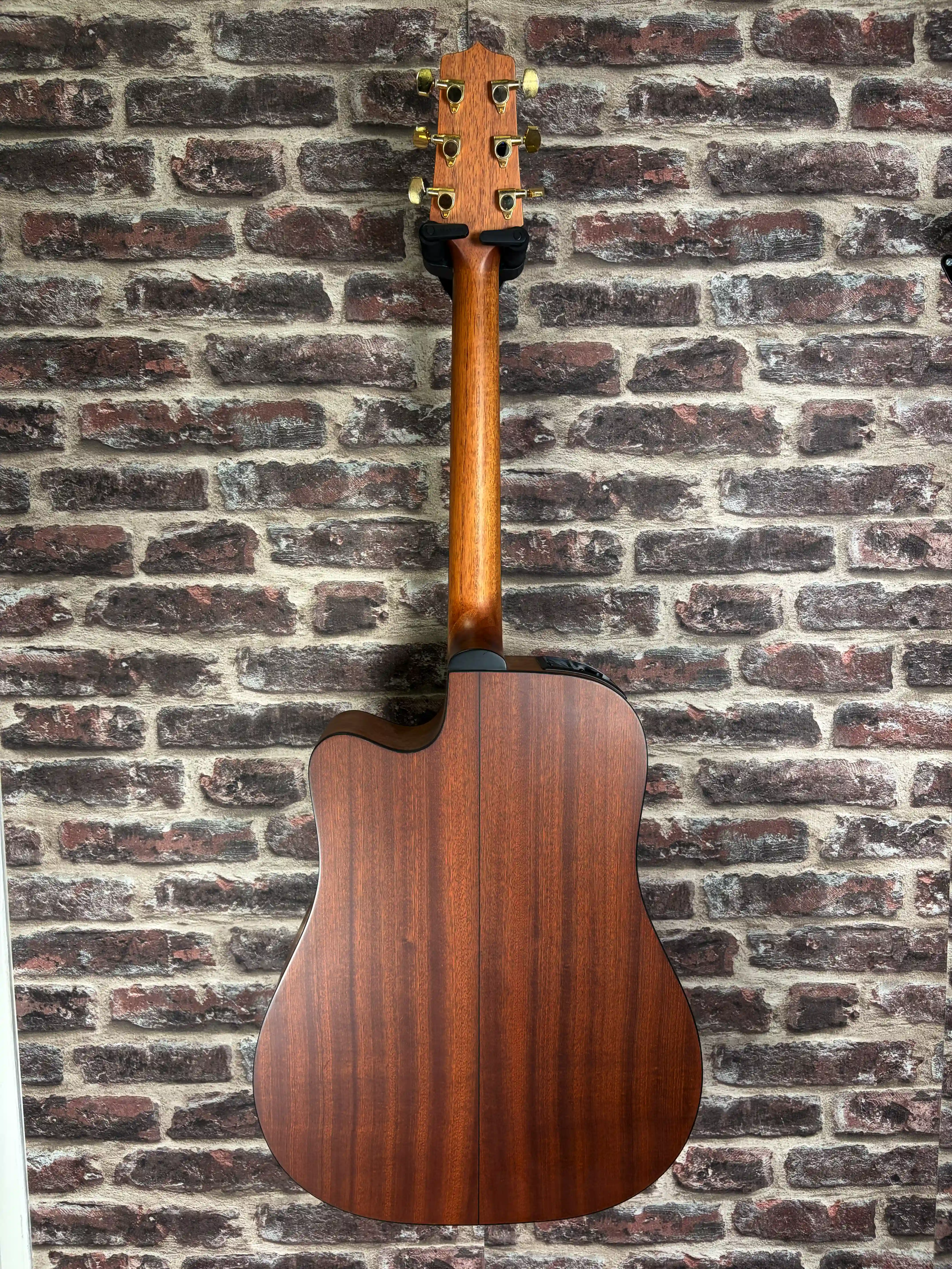 Takamine EG340SC NS