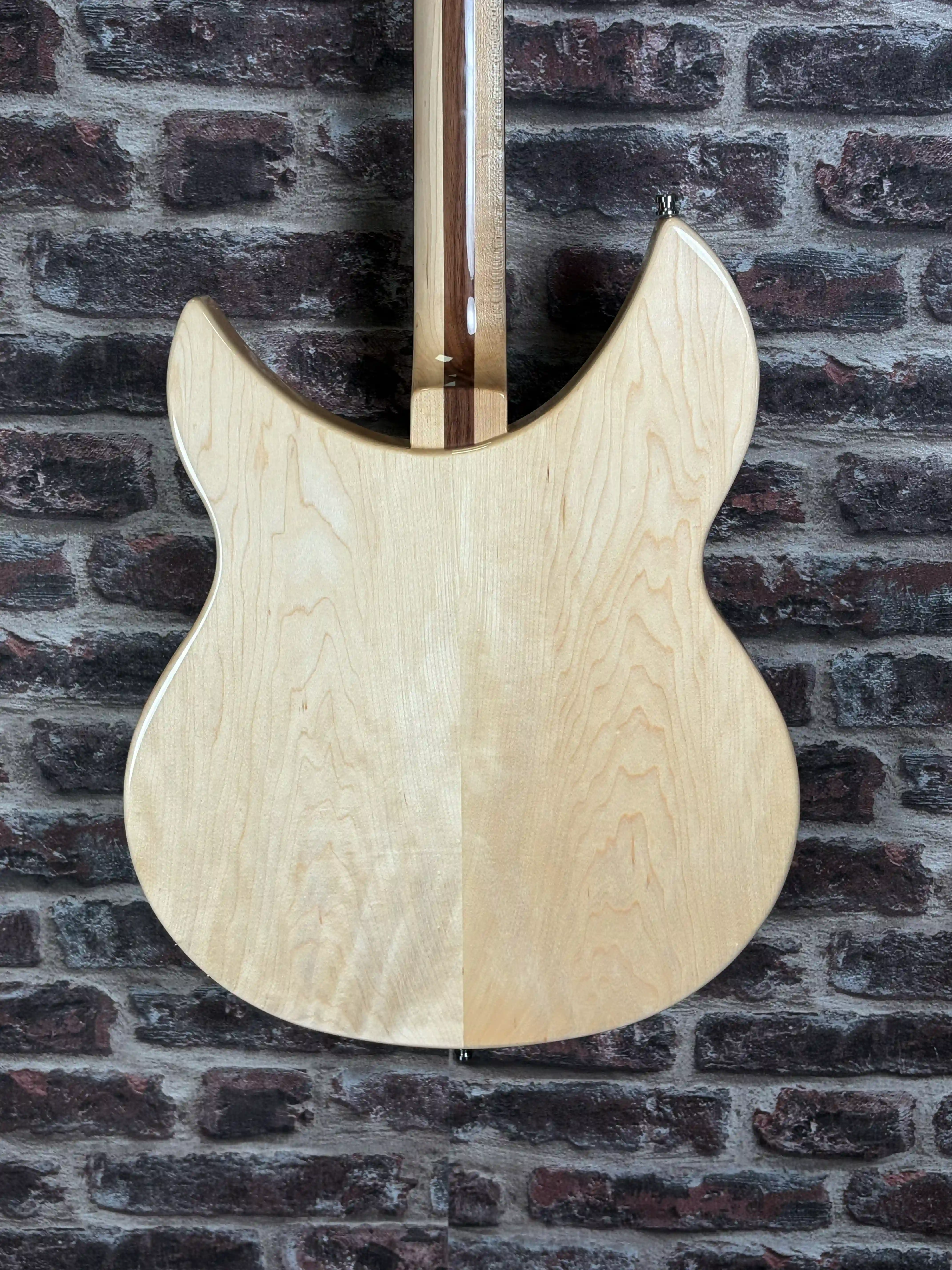 Rickenbacker 330 MG