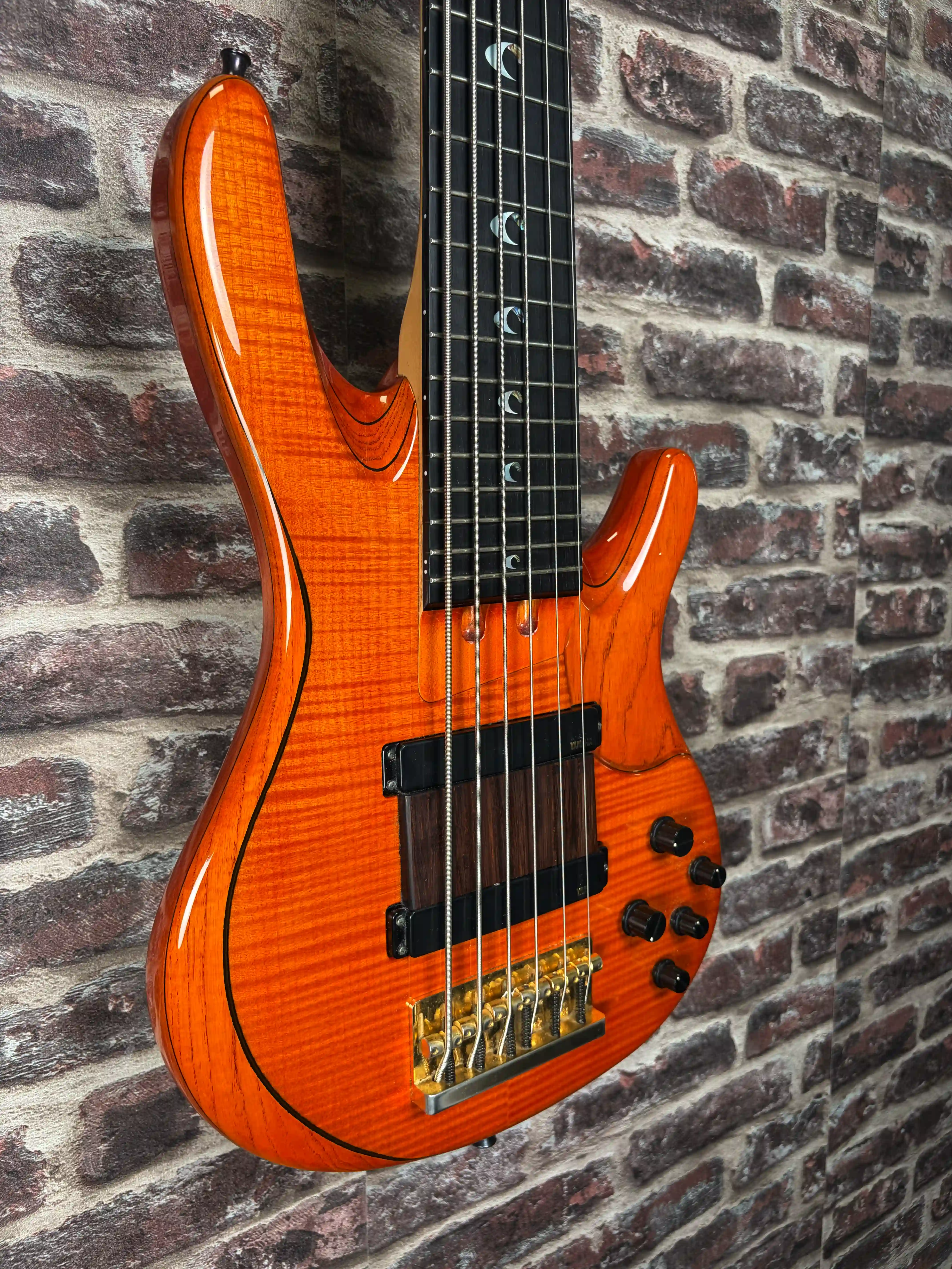 Yamaha TRB JP1 John Patitucci Signature Amber Gloss OCCASION