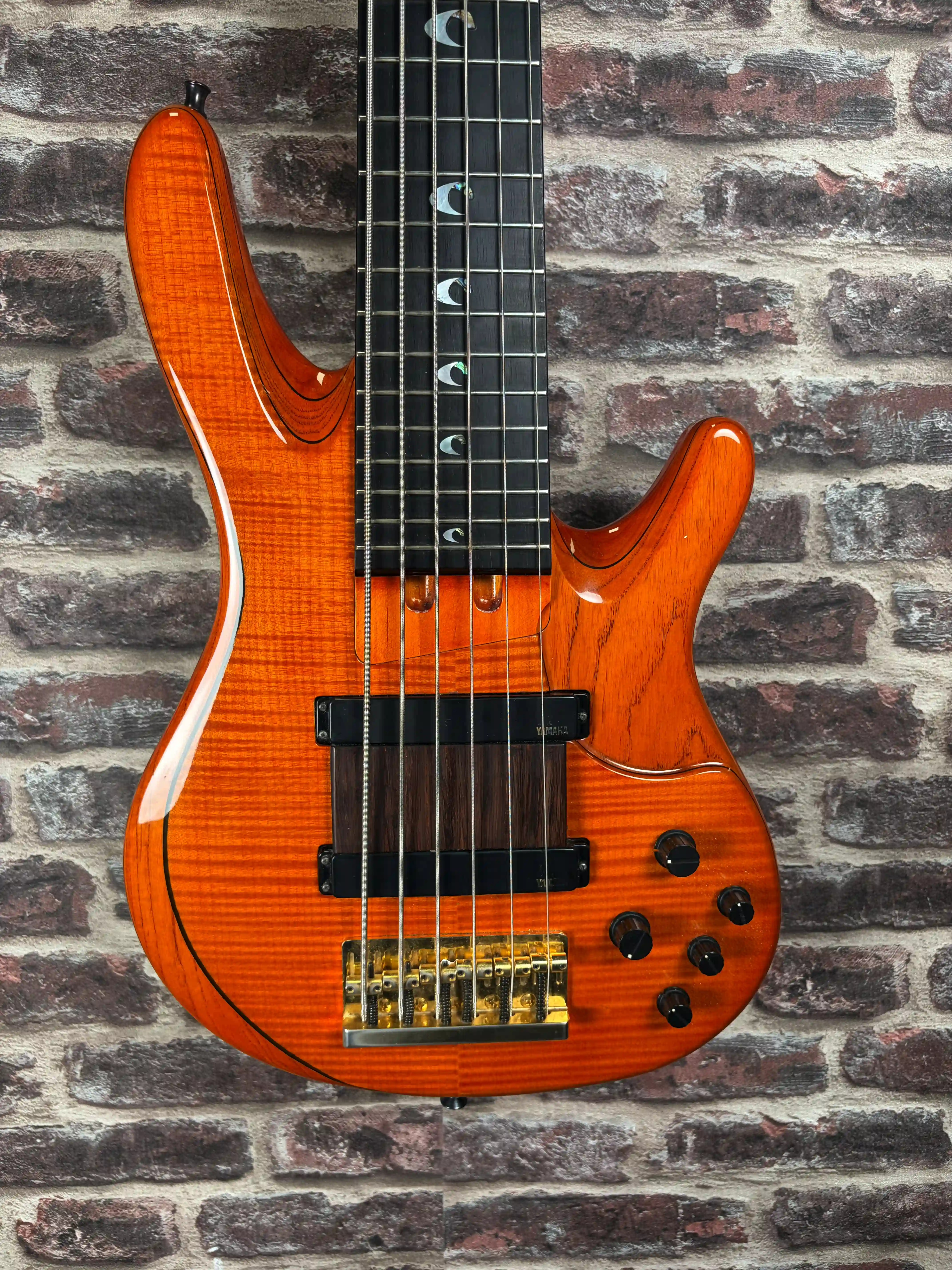 Yamaha TRB JP1 John Patitucci Signature Amber Gloss OCCASION