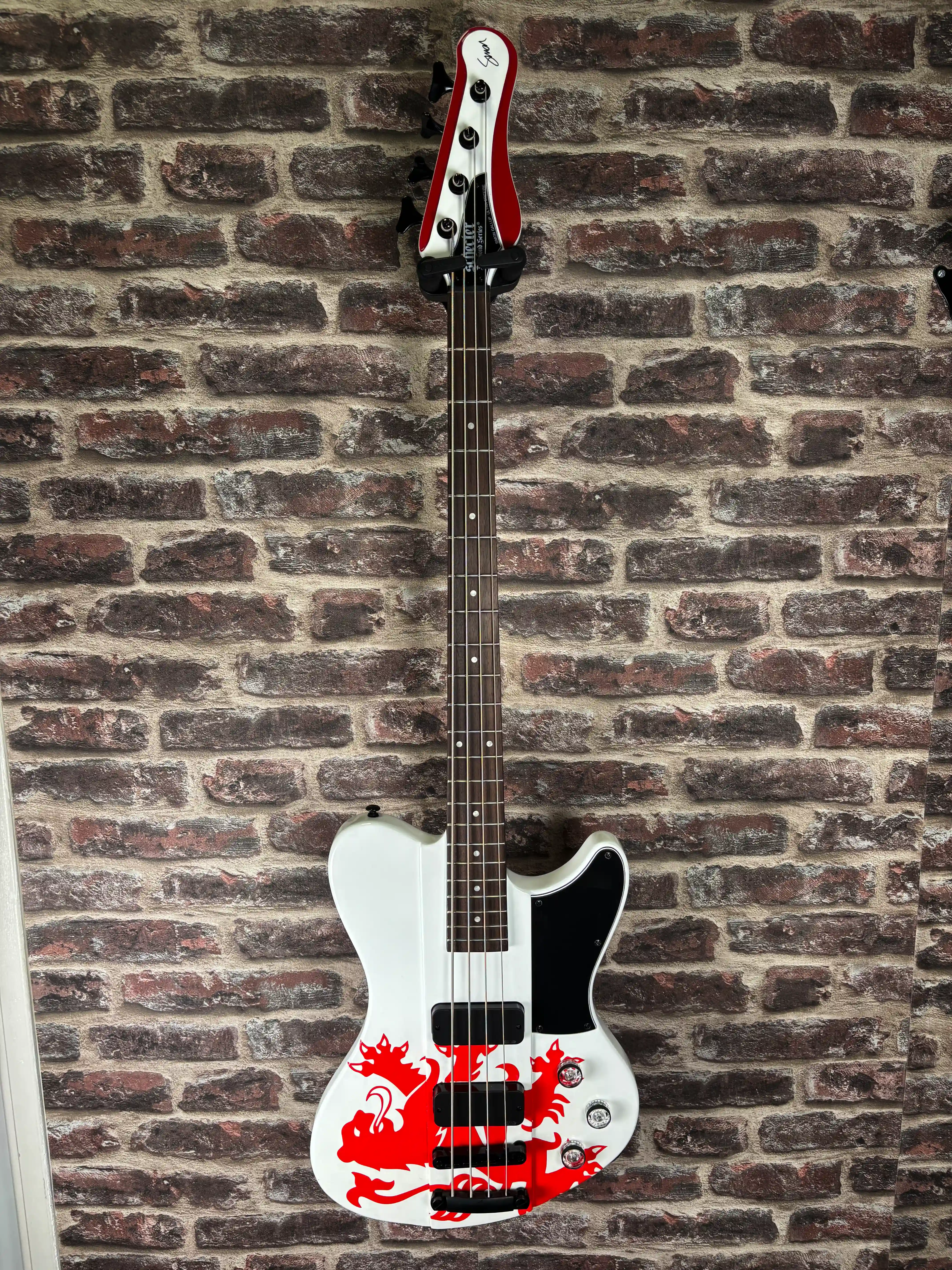 Schecter Simon Gallup Ultra Spitfire Gloss White STOCK B