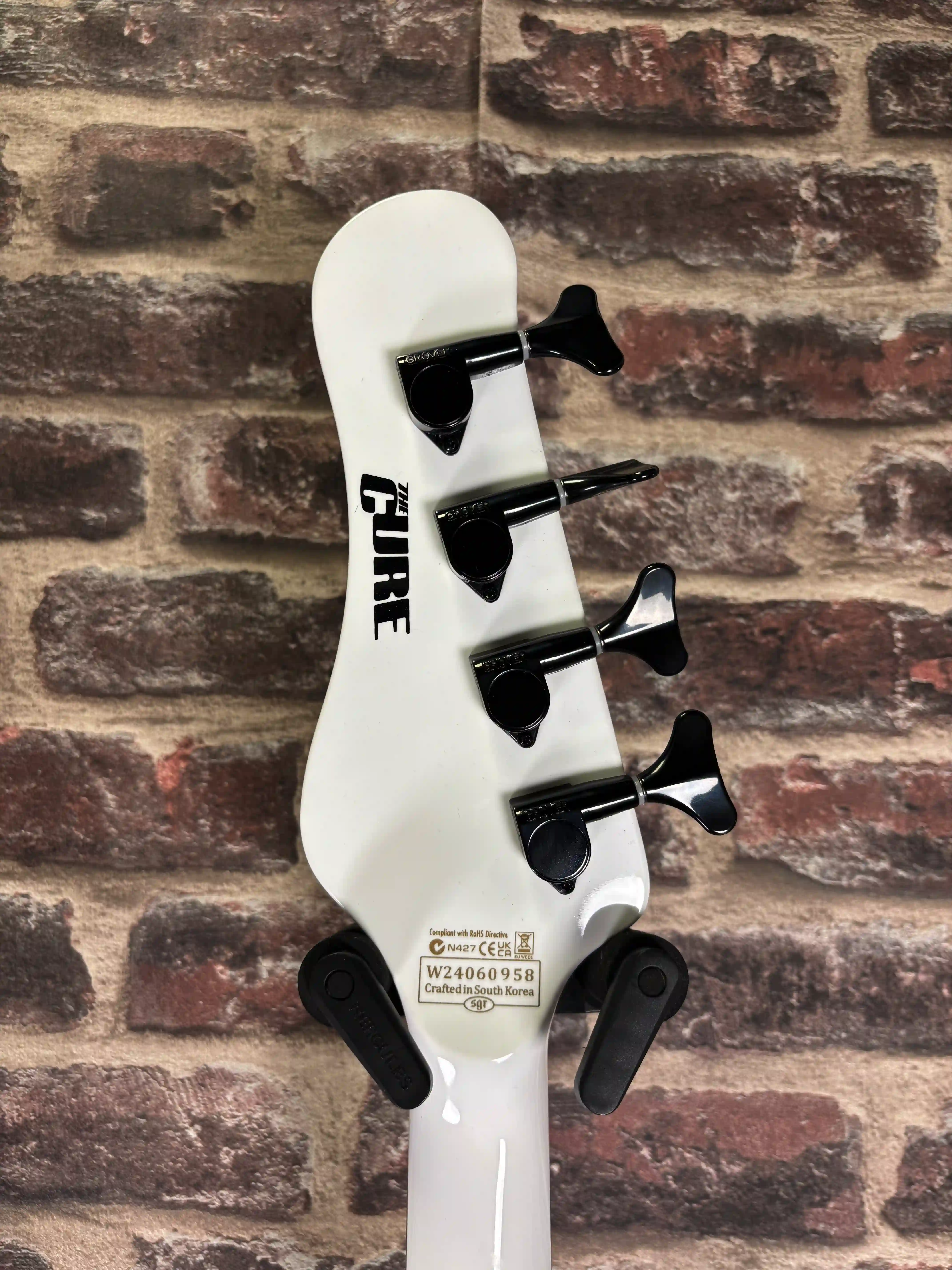 Schecter Simon Gallup Ultra Spitfire Gloss White STOCK B