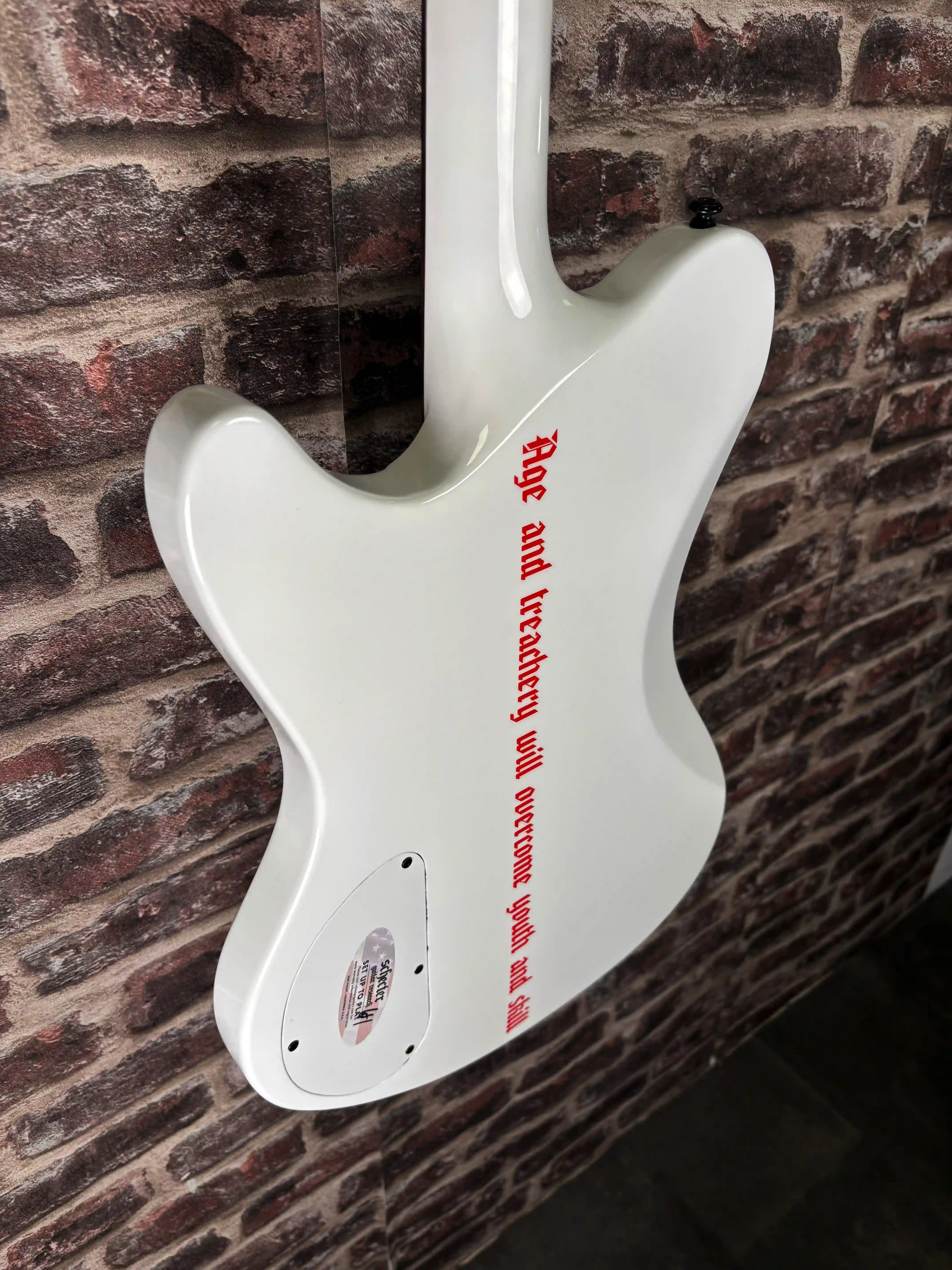 Schecter Simon Gallup Ultra Spitfire Gloss White STOCK B