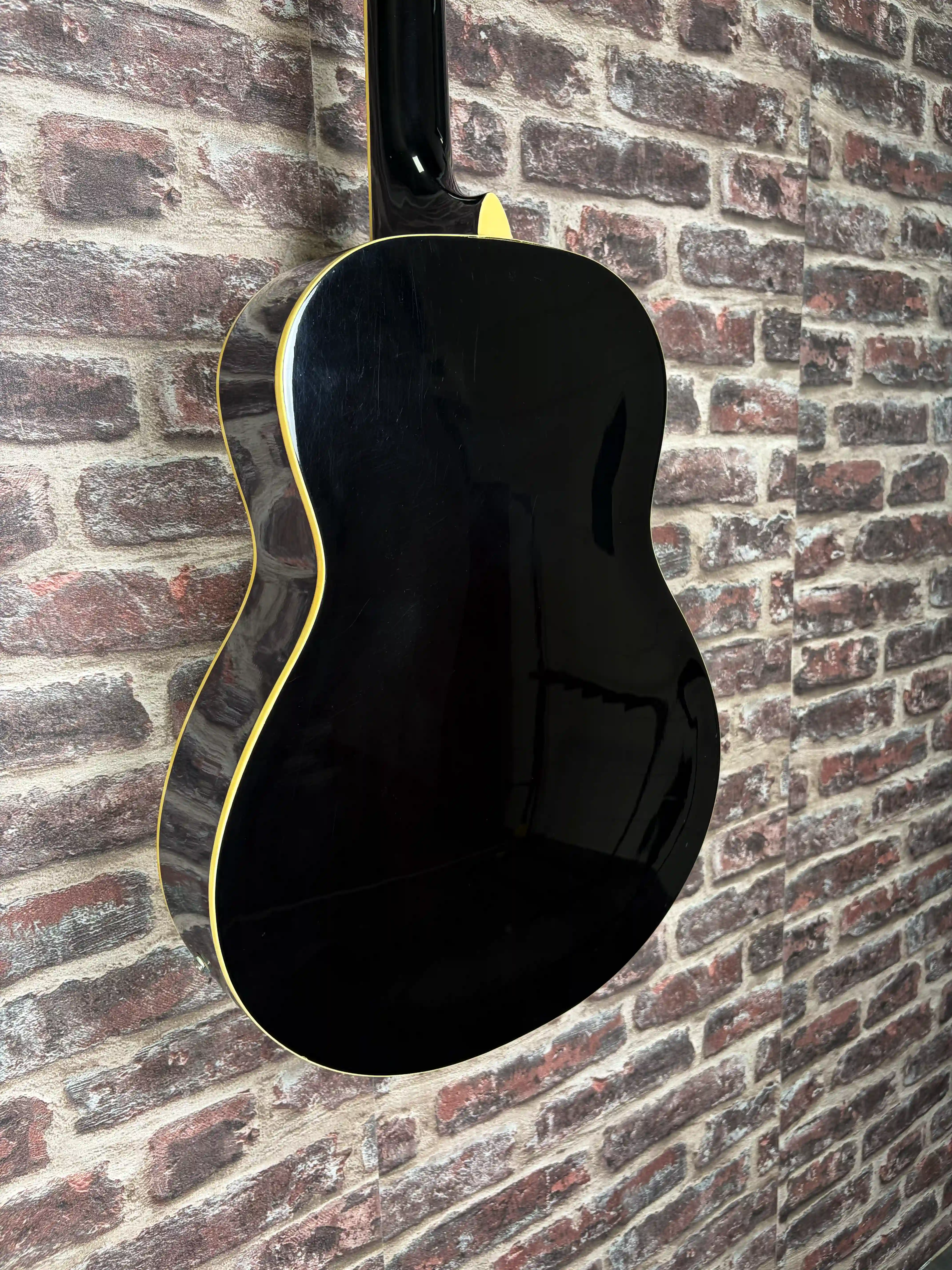 Santander Resonator Ebony OCCASION