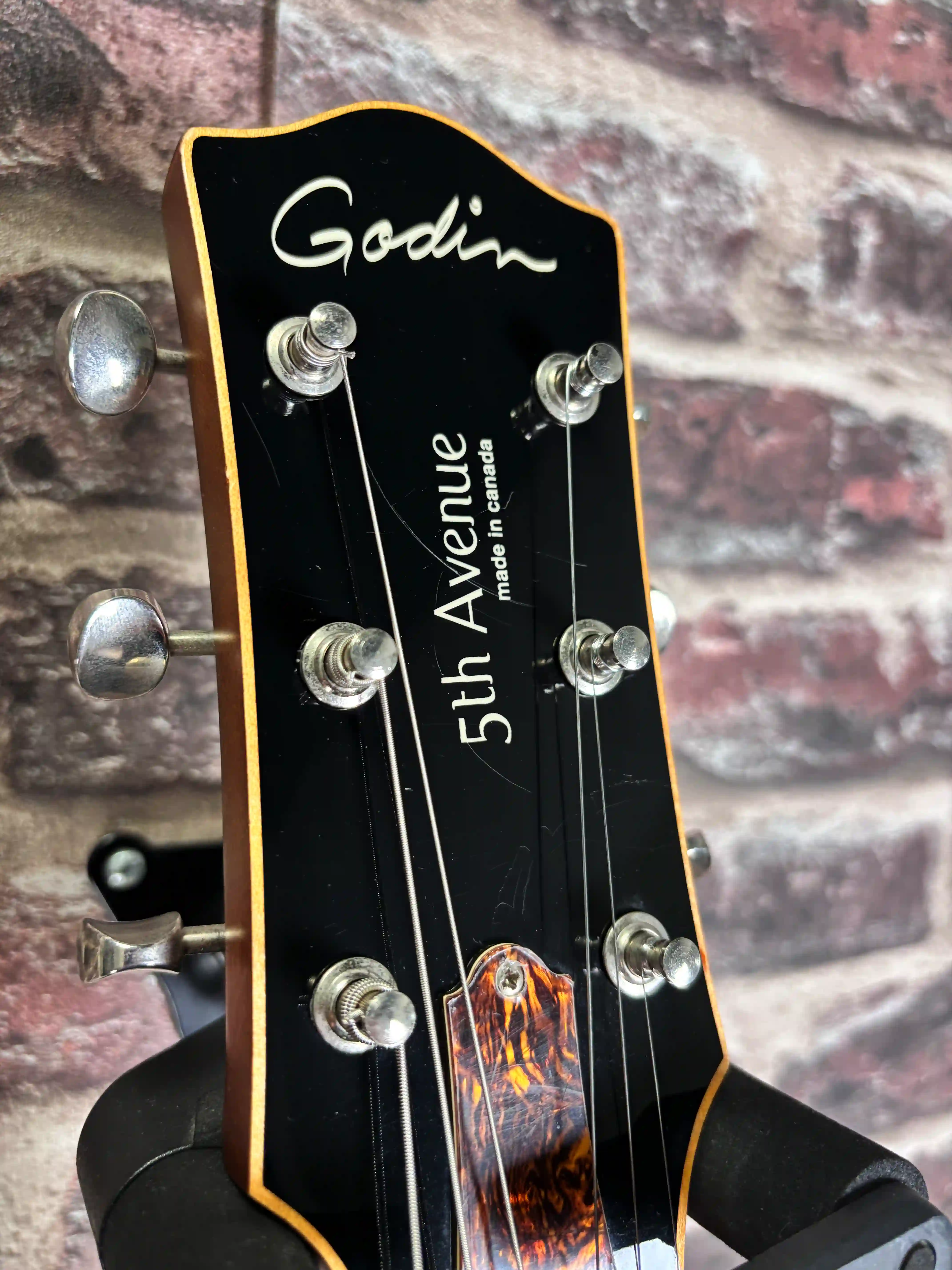 Godin 5th Avenue Kingpin P90 Cognac Burst OCCASION