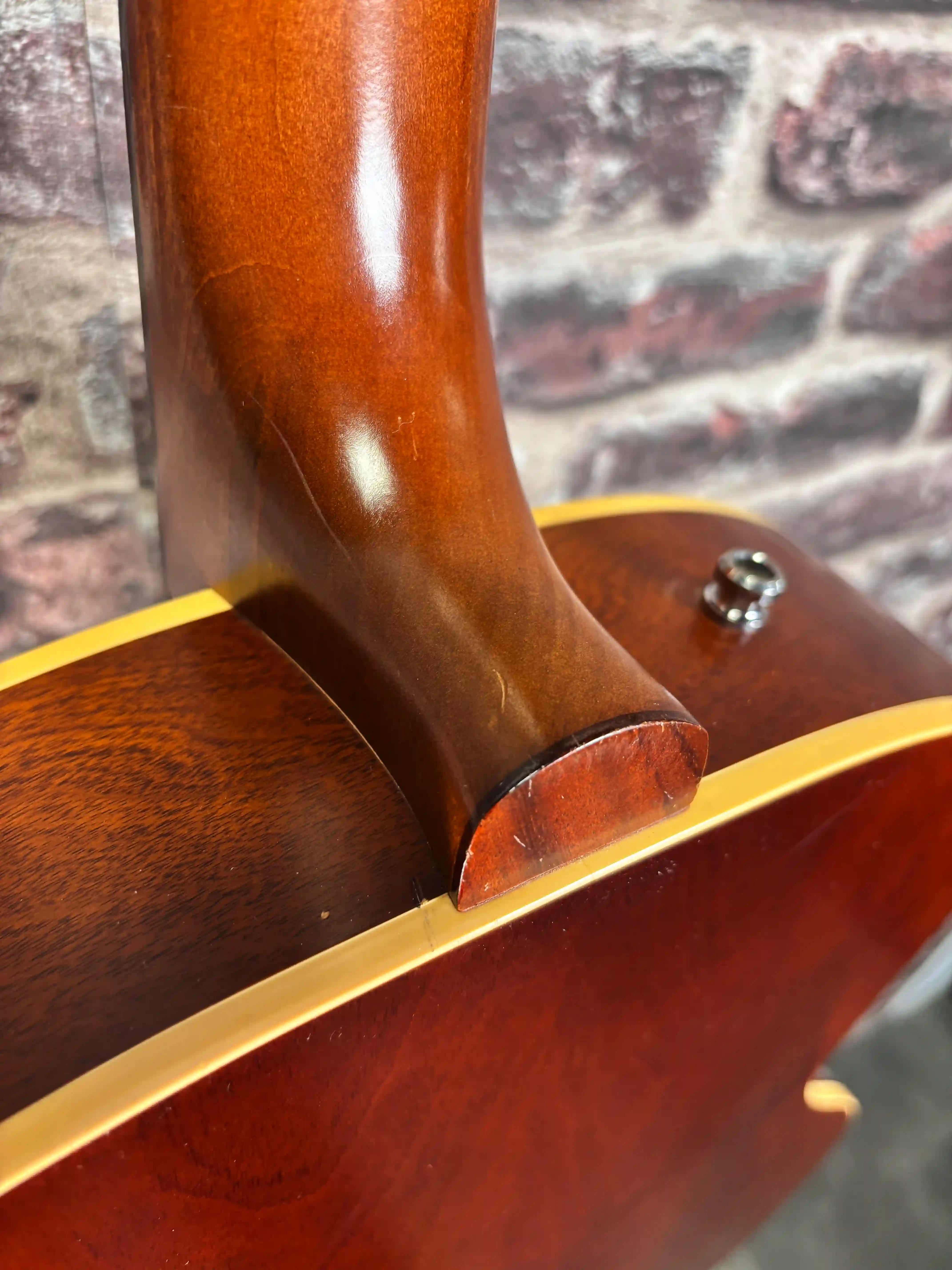 Godin 5th Avenue Kingpin P90 Cognac Burst OCCASION